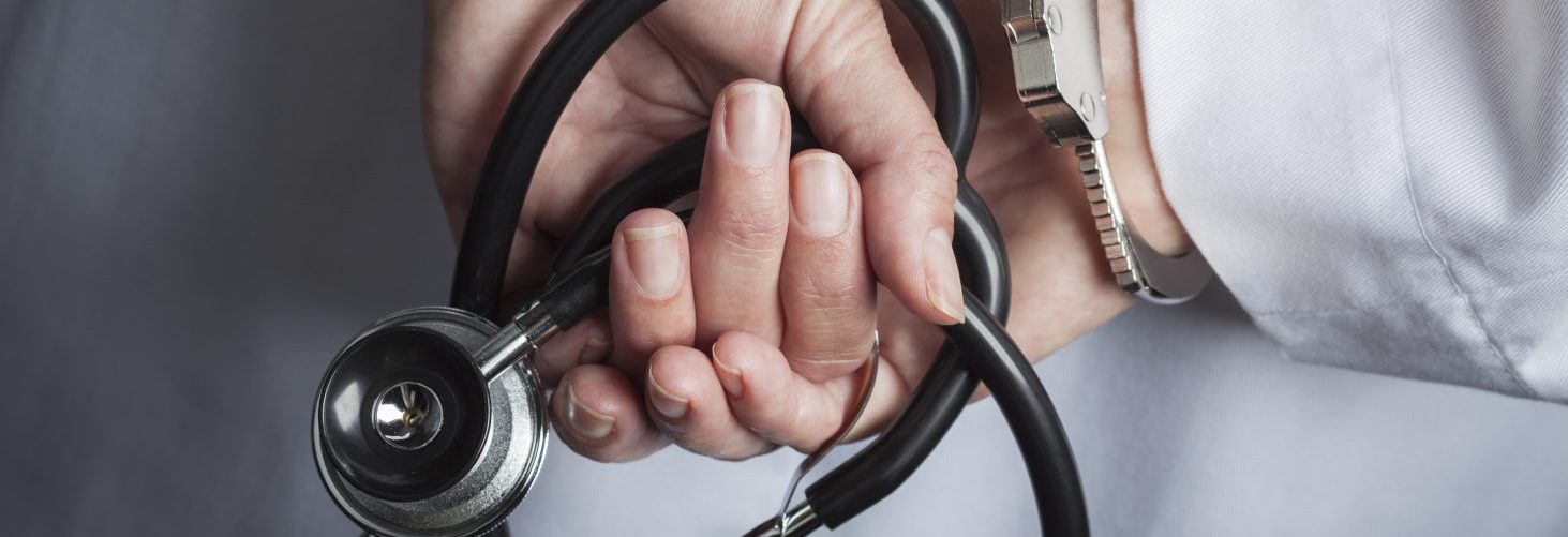 Vestavia doctor charged with illegally prescribing opioids at Moody “pill mill”