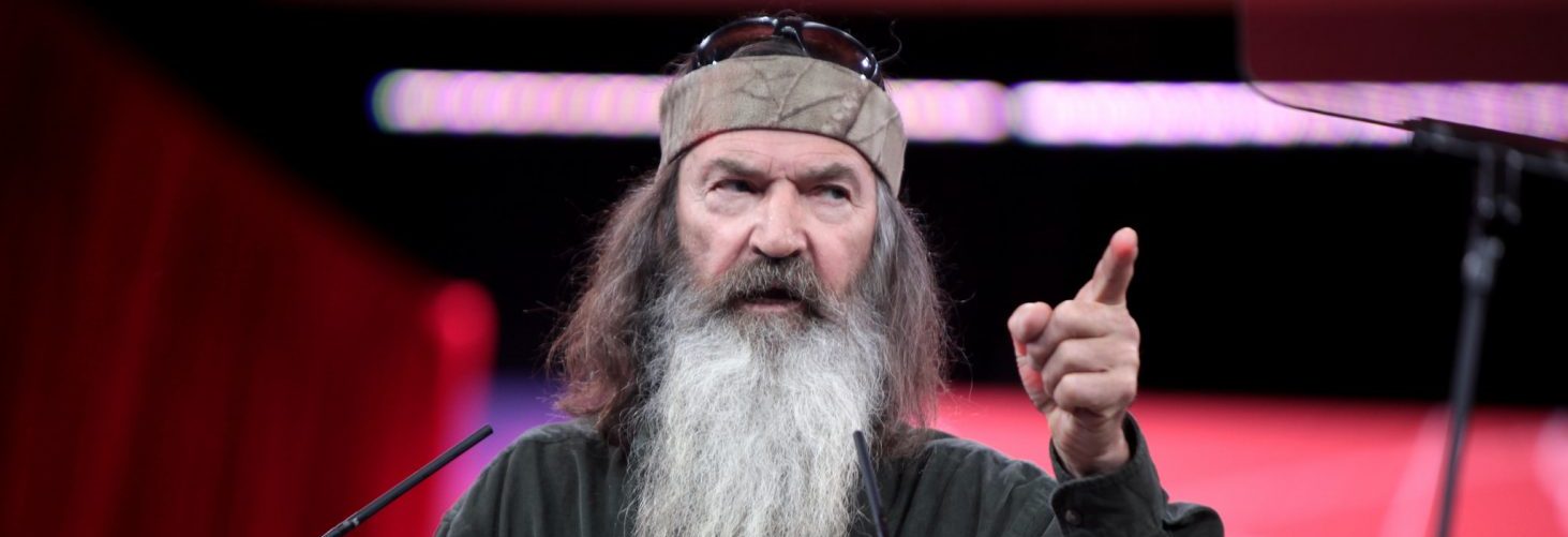 Steve Bannon, Phil Robertson to rally with Moore in Fairhope Monday night