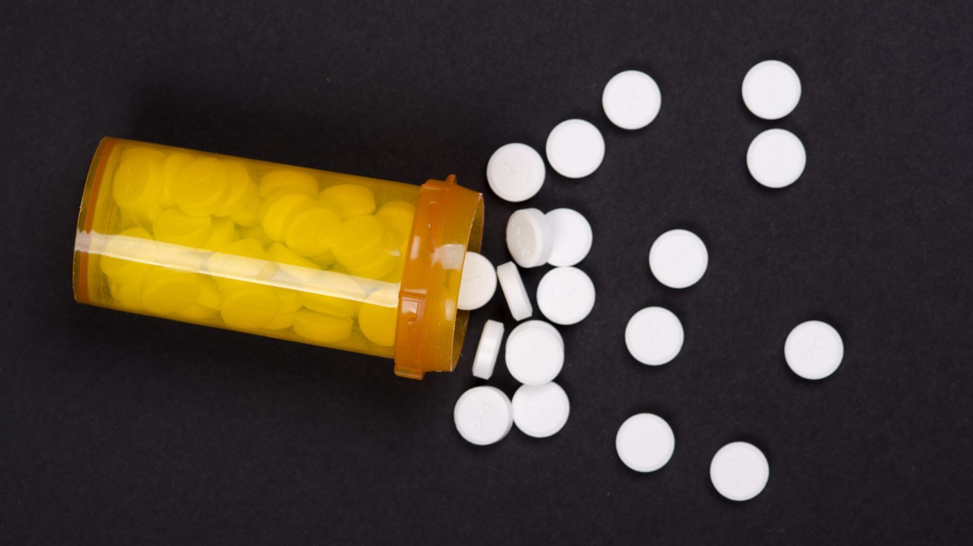 Husband, wife sentenced in connection with pill mill in Moody