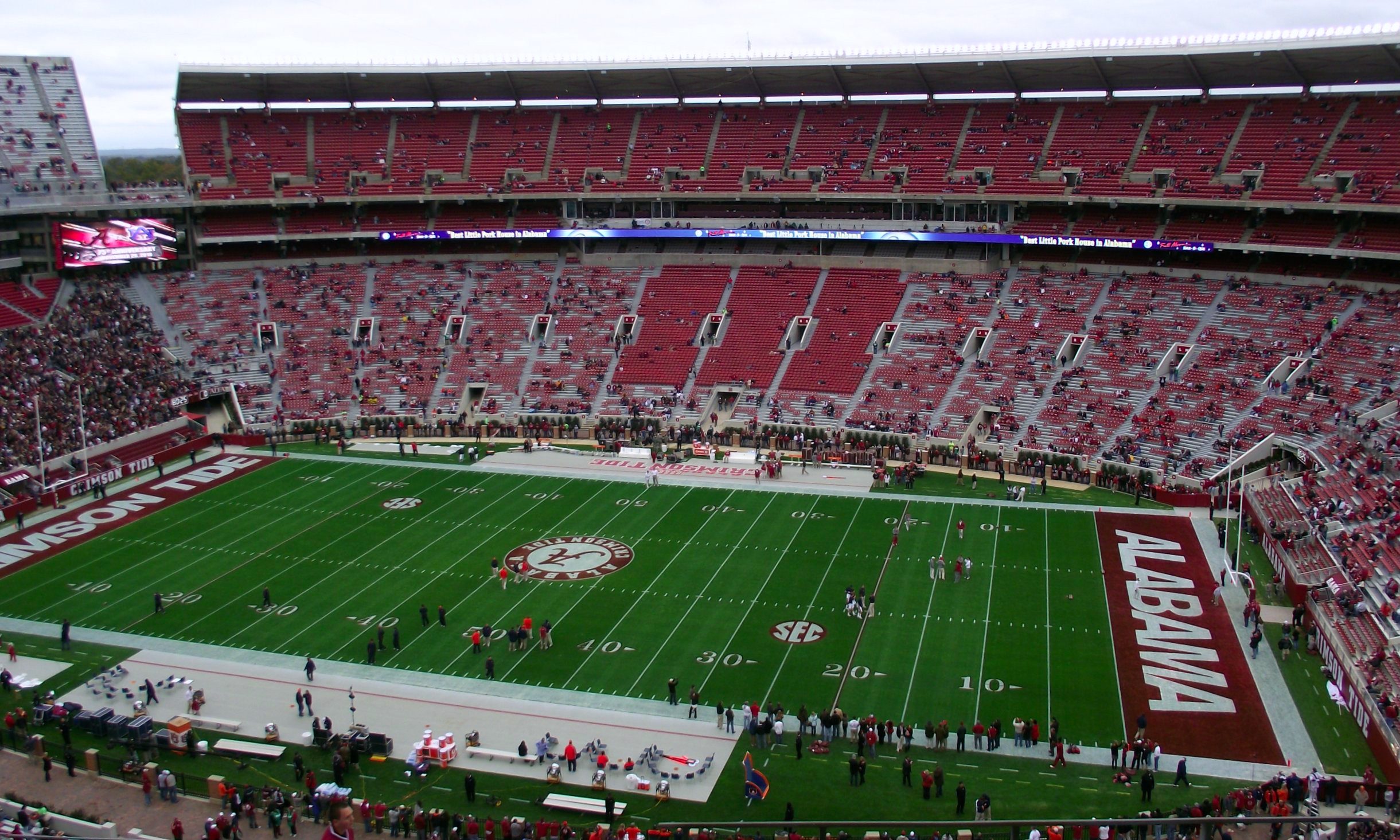 SEC moving forward with football even as PAC 12, Big 10 postpone season