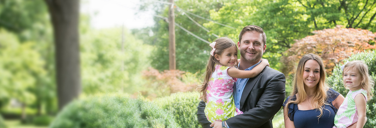 Clayton Hinchman is challenging Mo Brooks