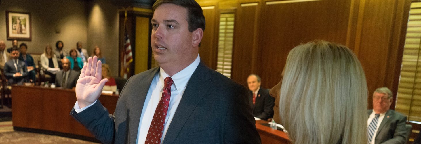 Jasper businessman Matthew Woods sworn in as state community colleges trustee