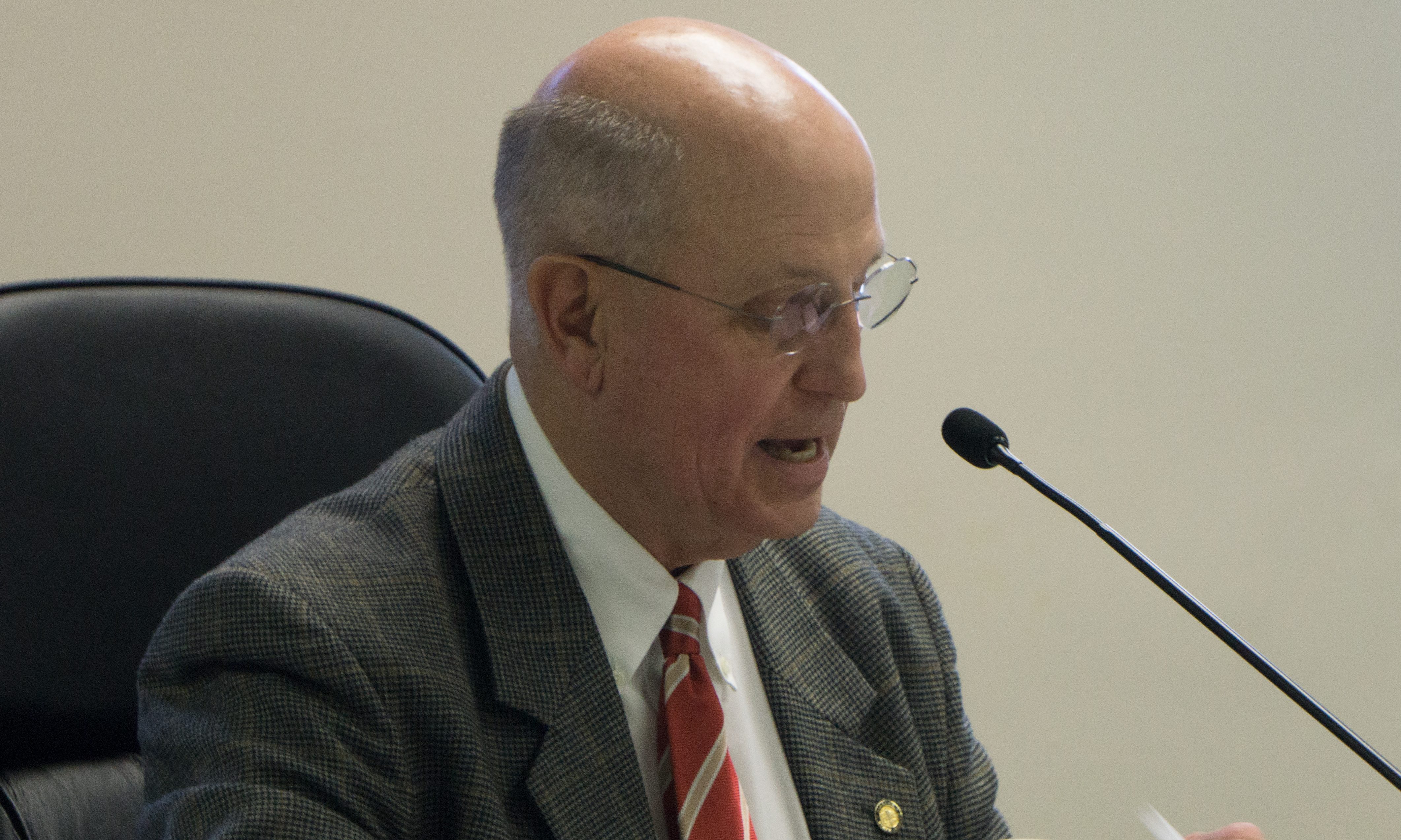 Joint custody bill gets favorable report from Senate committee