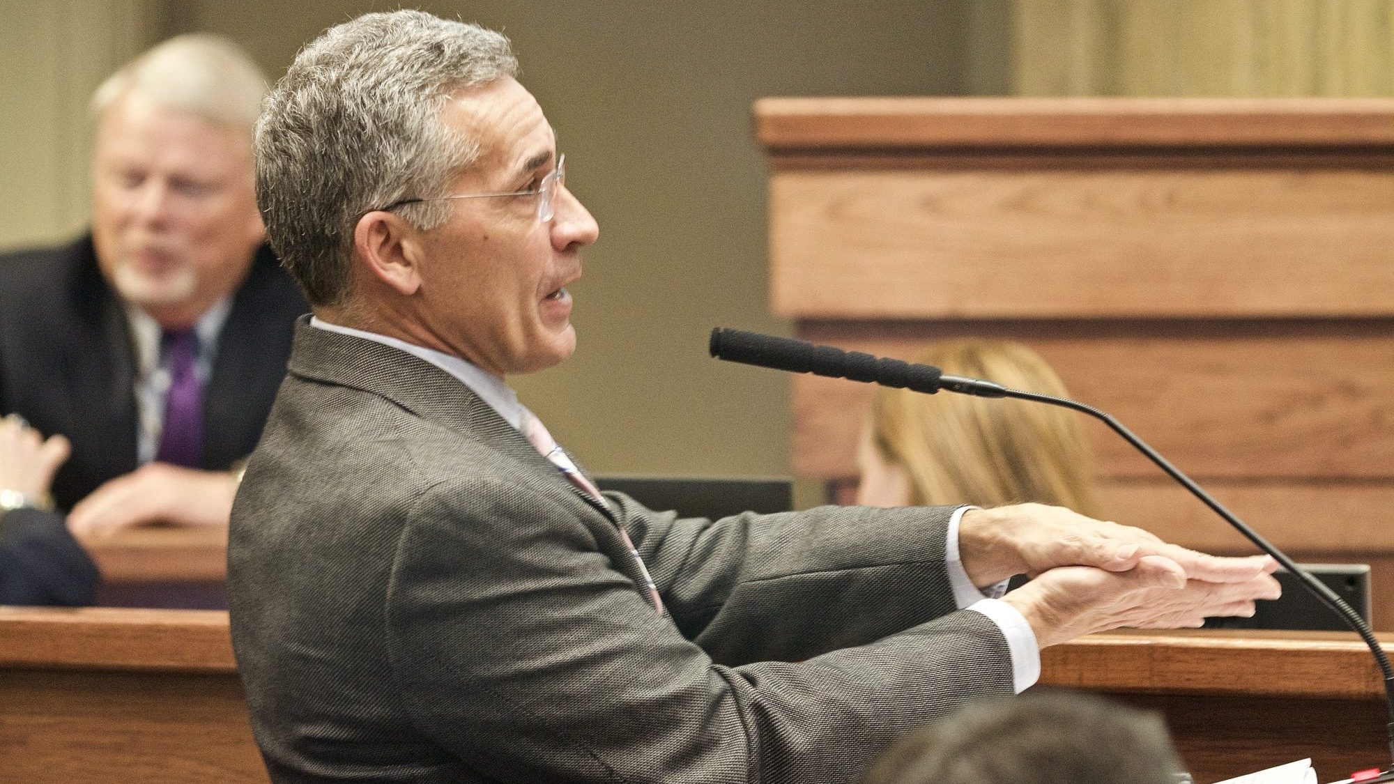 Senate rejects Sen. Del Marsh’s gambling bill
