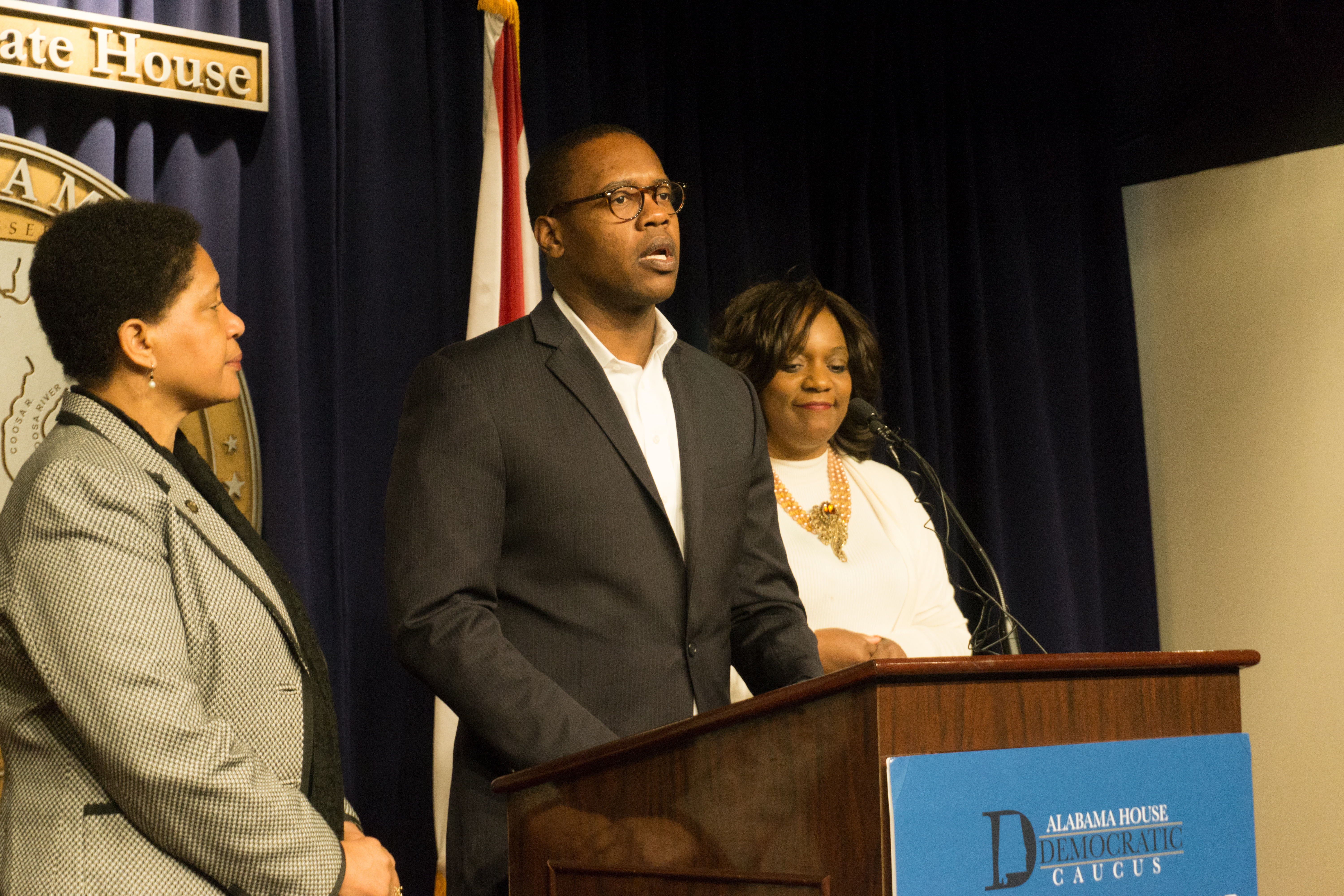 House Democratic Caucus call for action on guns before Legislative Session ends
