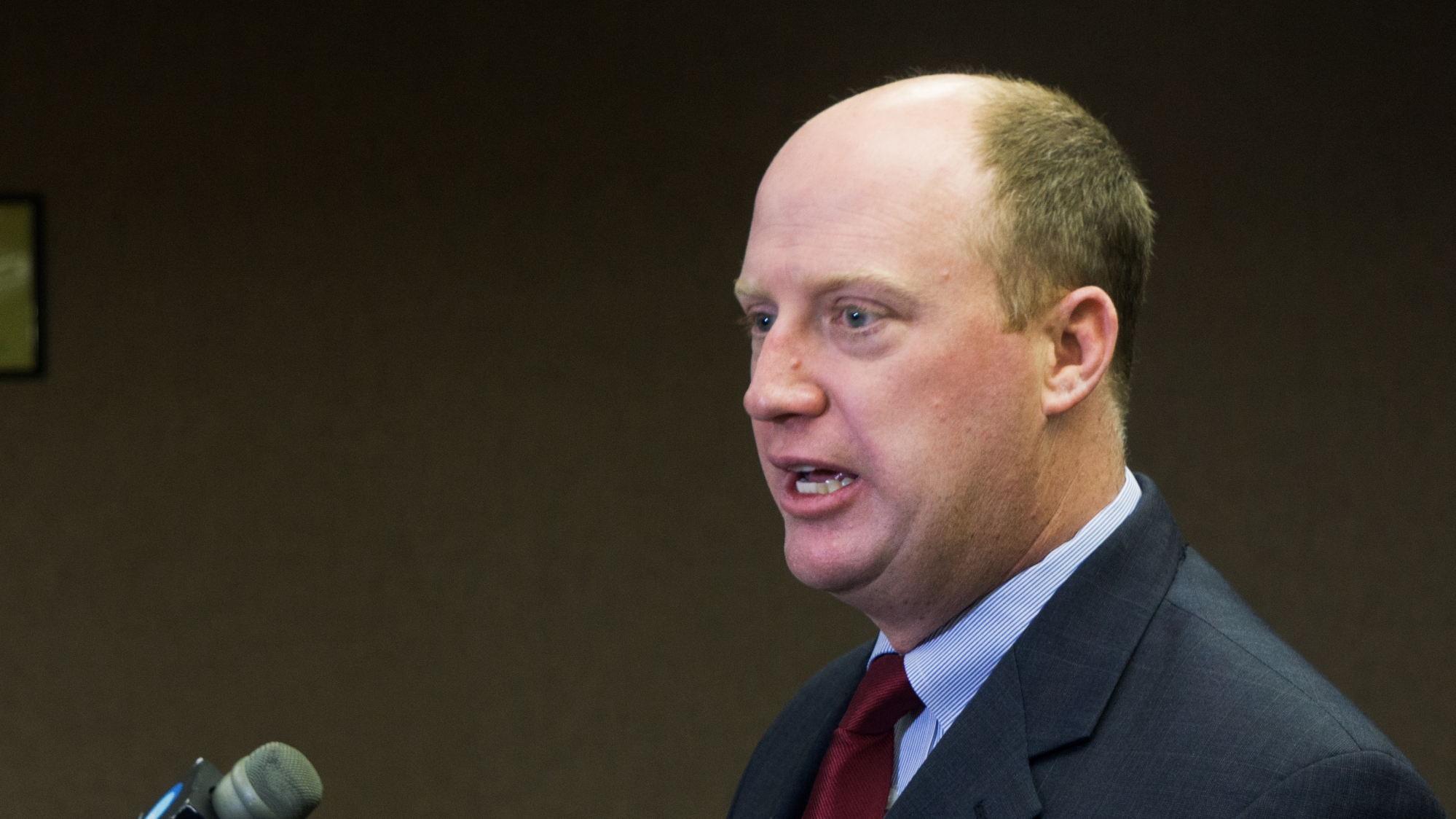 Ainsworth applauds Ivey for opening more businesses