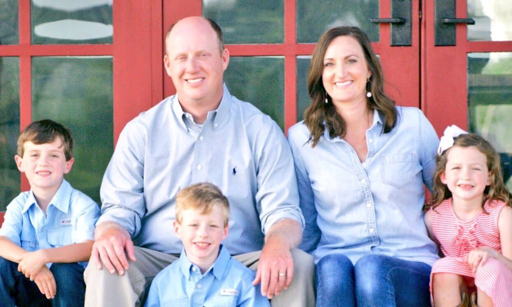 Ainsworth blasts Twinkle in lieutenant governor race, lays out his plan for the office