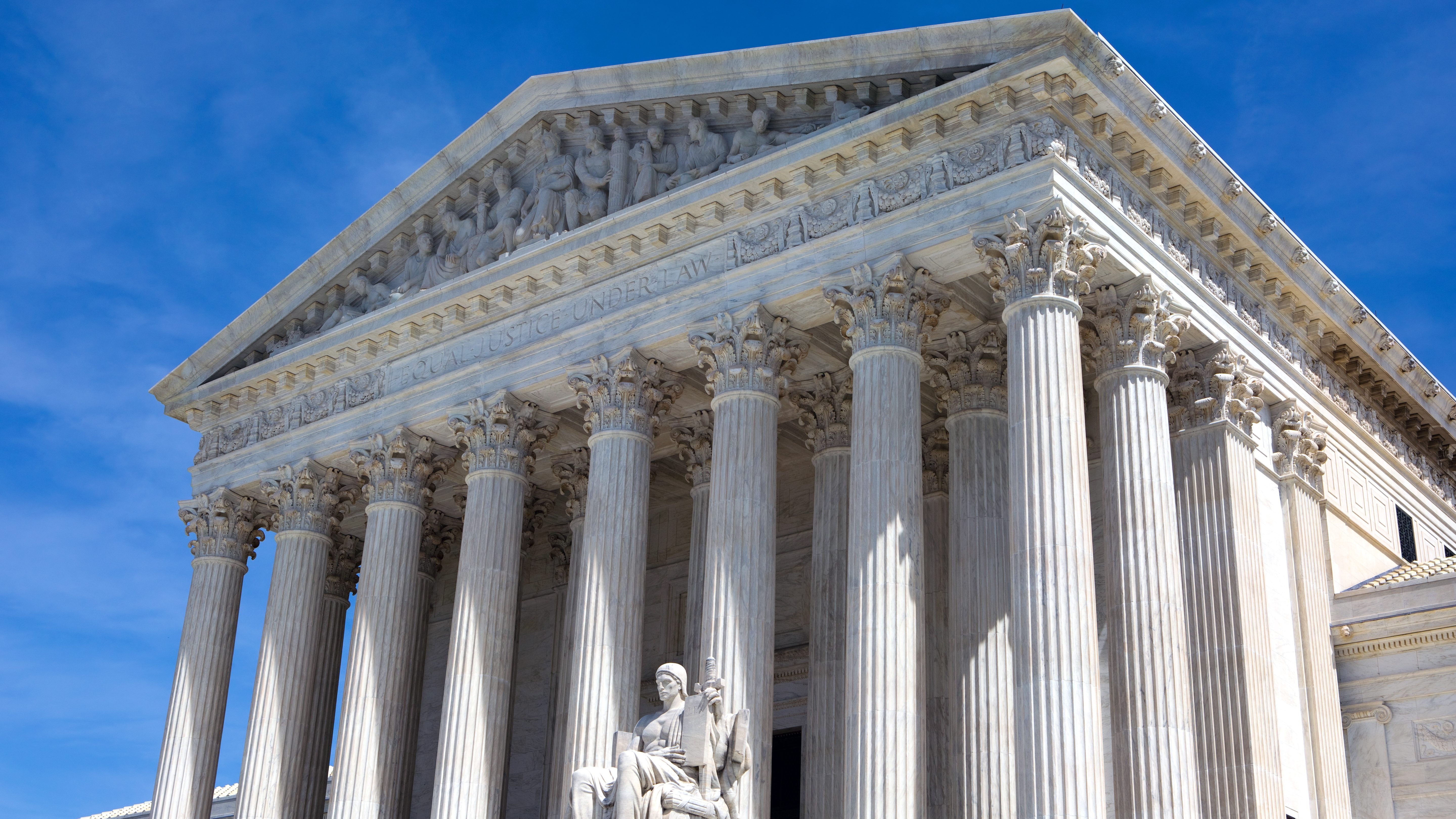 Supreme Court rules president does have travel ban authority