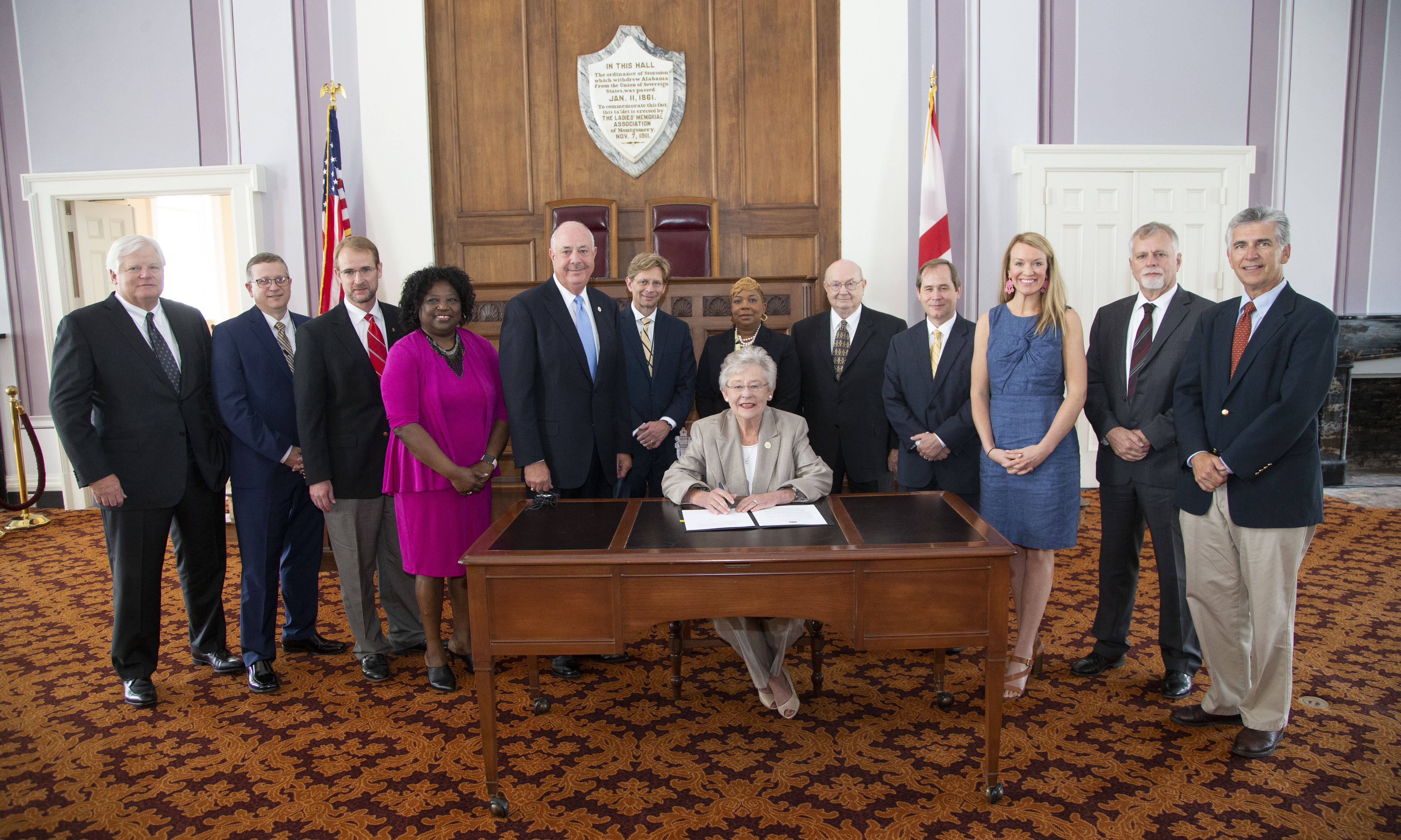 Ivey establishes statewide group to prepare Alabama for maximum Census participation