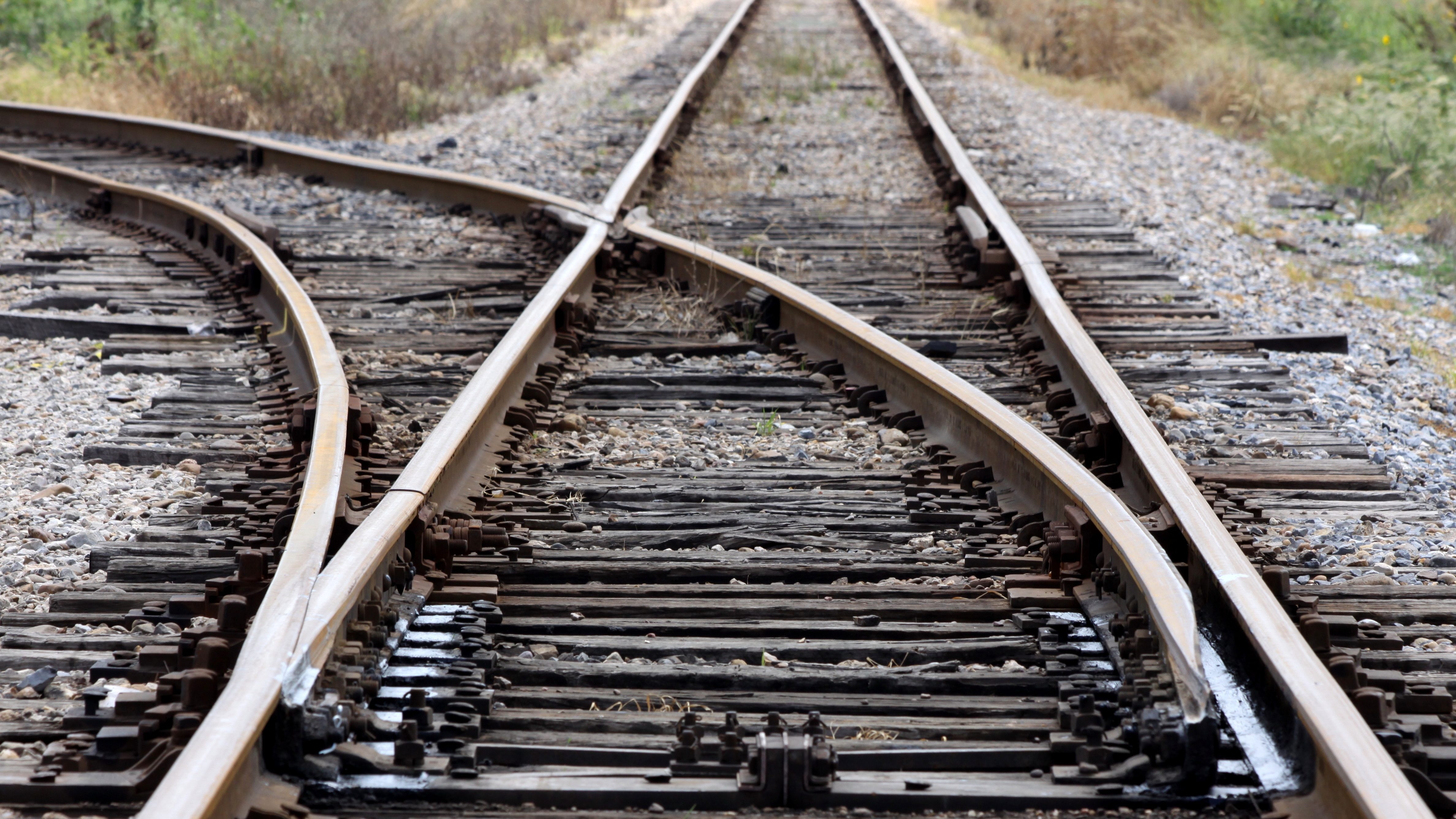 Brooks urges USDOT to approve grant for Huntsville rail intersection near Toyota-Mazda plant