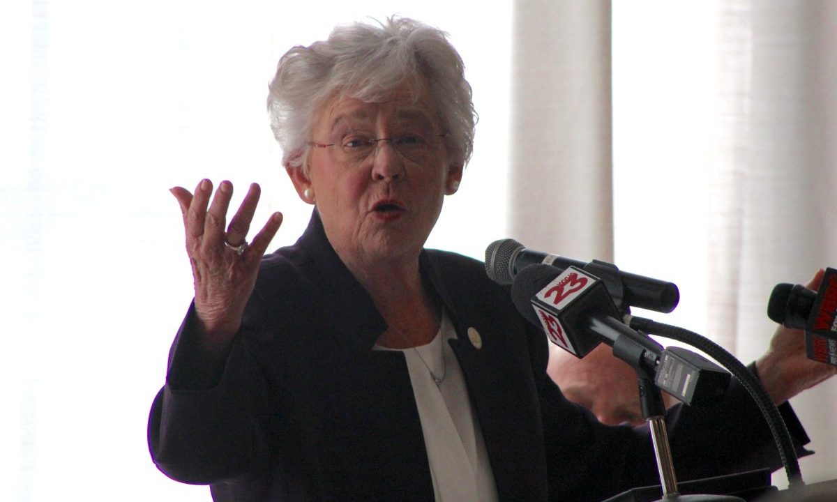 Kay Ivey attends HudsonAlpha’s grand opening of Paul Propst Center