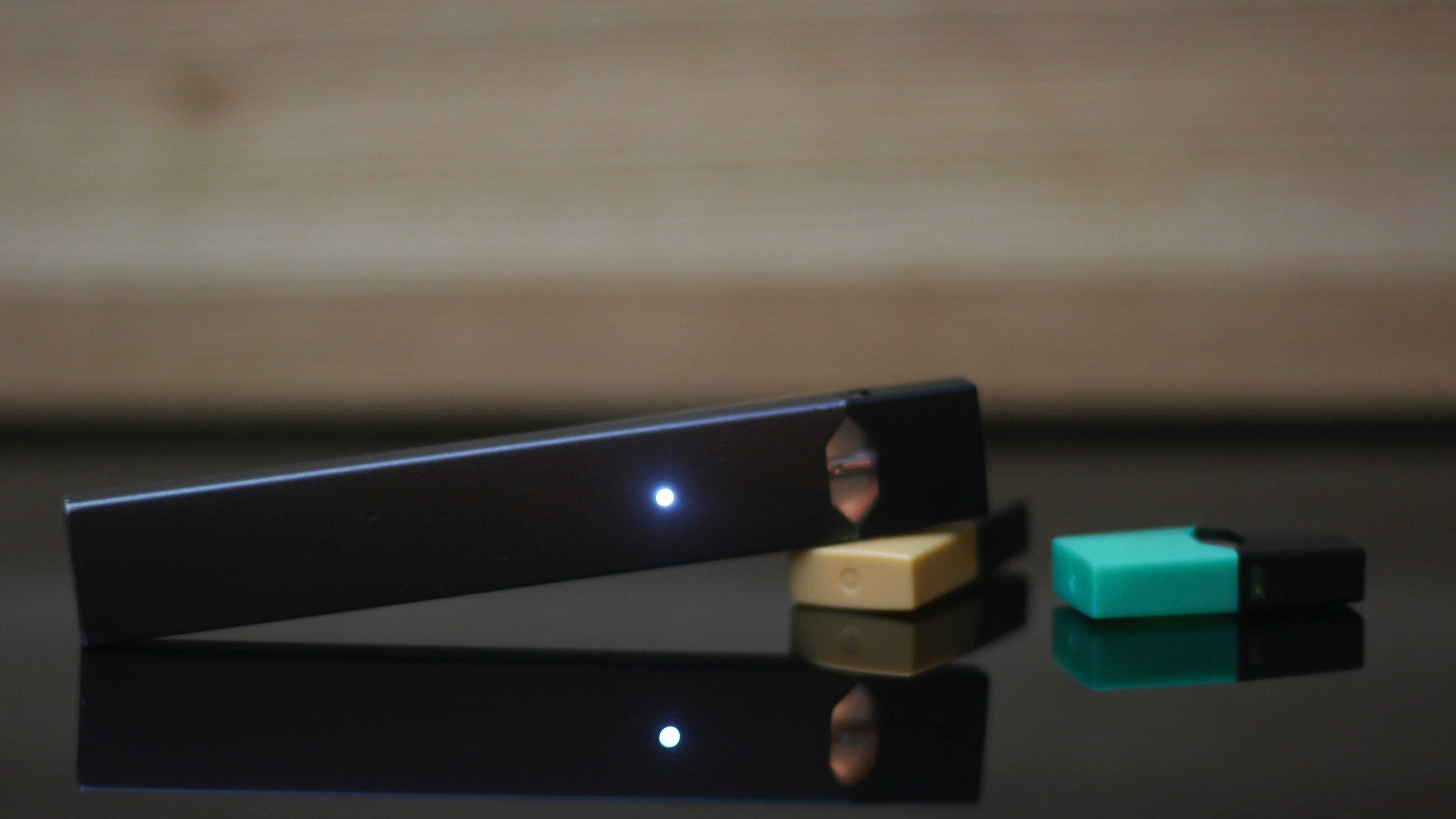 Alabama public health groups urge Ivey to veto vaping bill