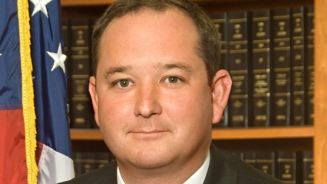 Senator blocks contracts as ABC Board delays law implemetation