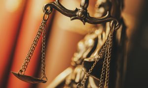 Alabama Court blocks de facto ban on birthing centers