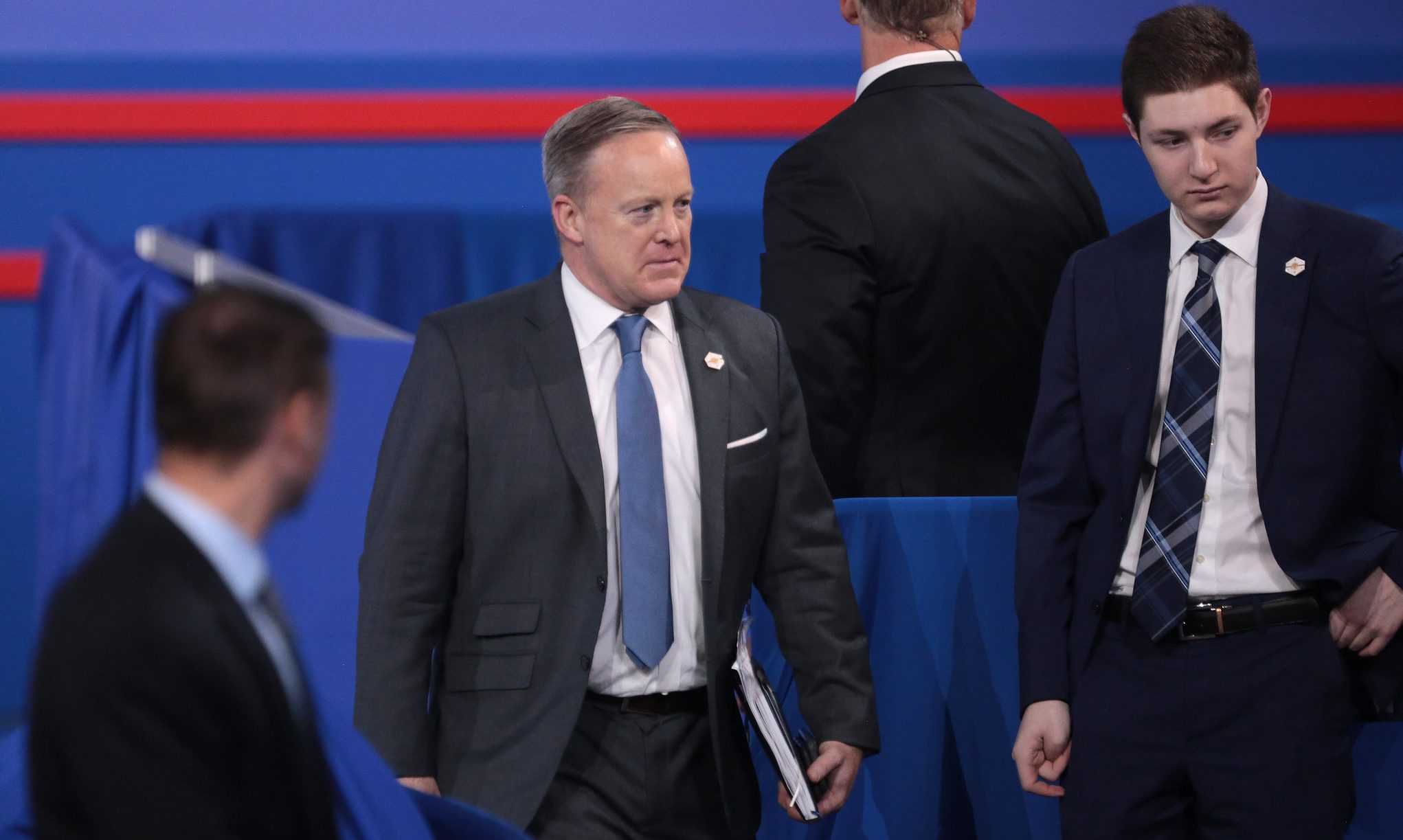 Sean Spicer addresses Alabama Republicans