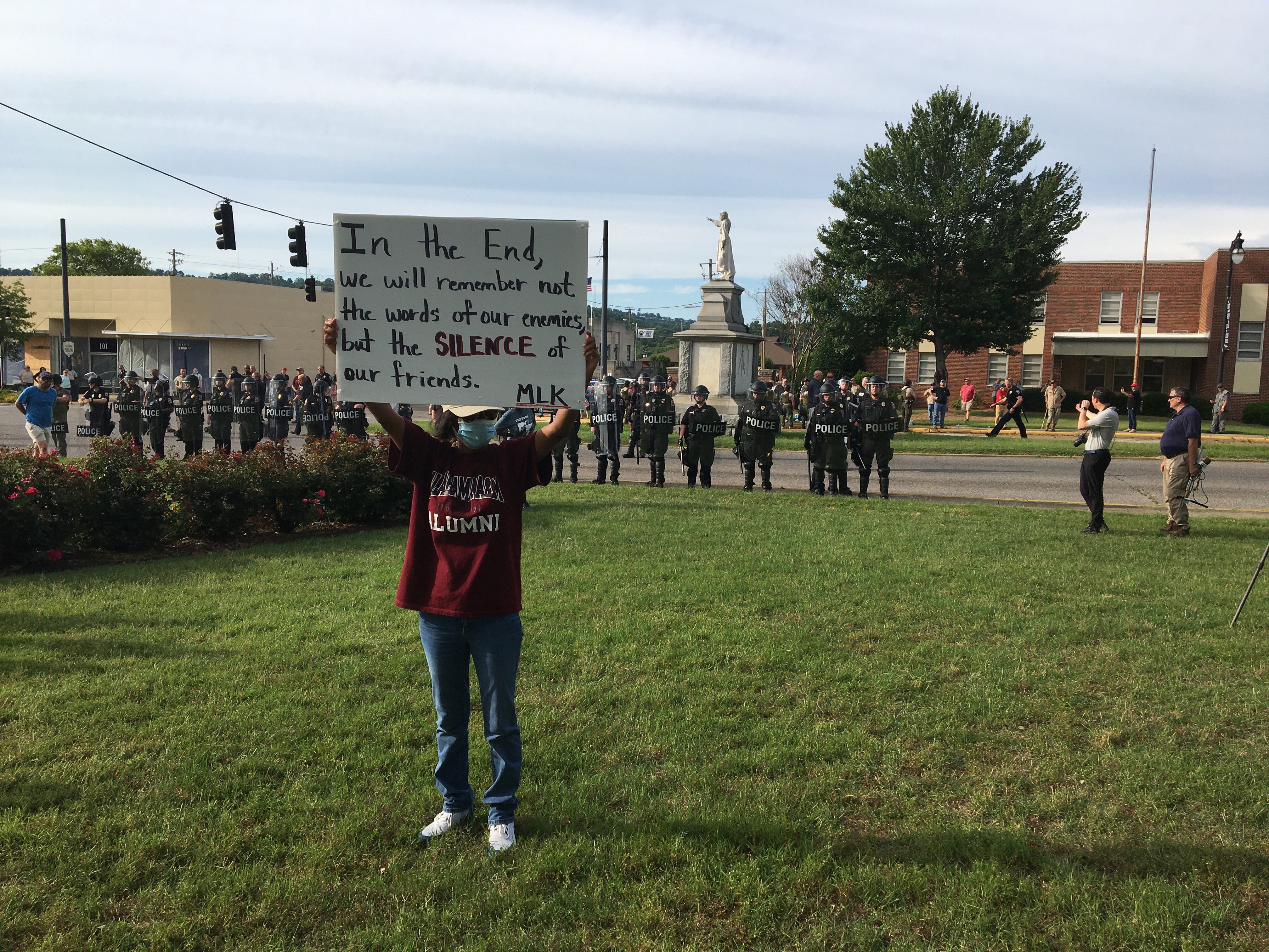 Confederate monument sparks tension at Gadsden Black Lives Matter march