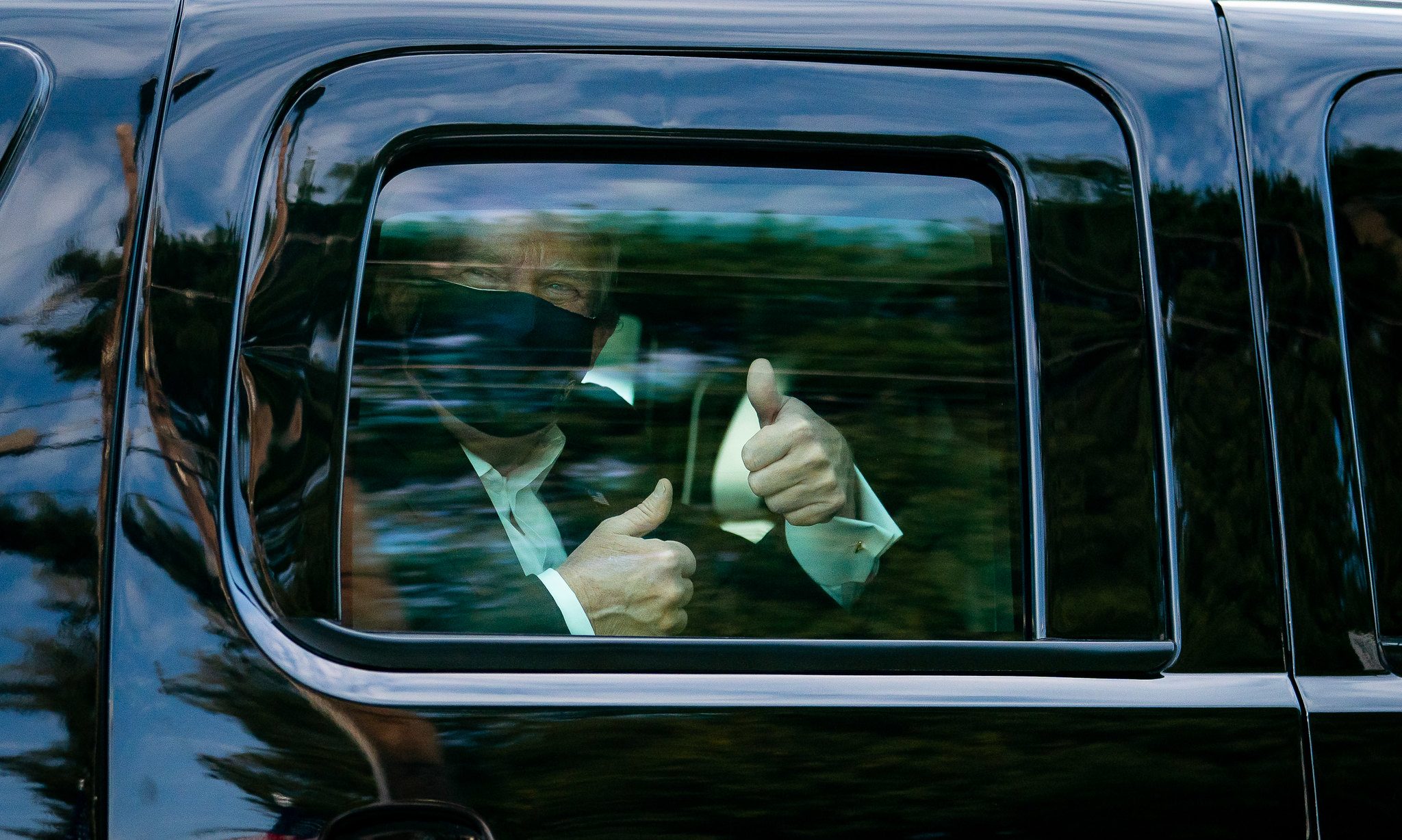 President Trump leaves Walter Reed hospital