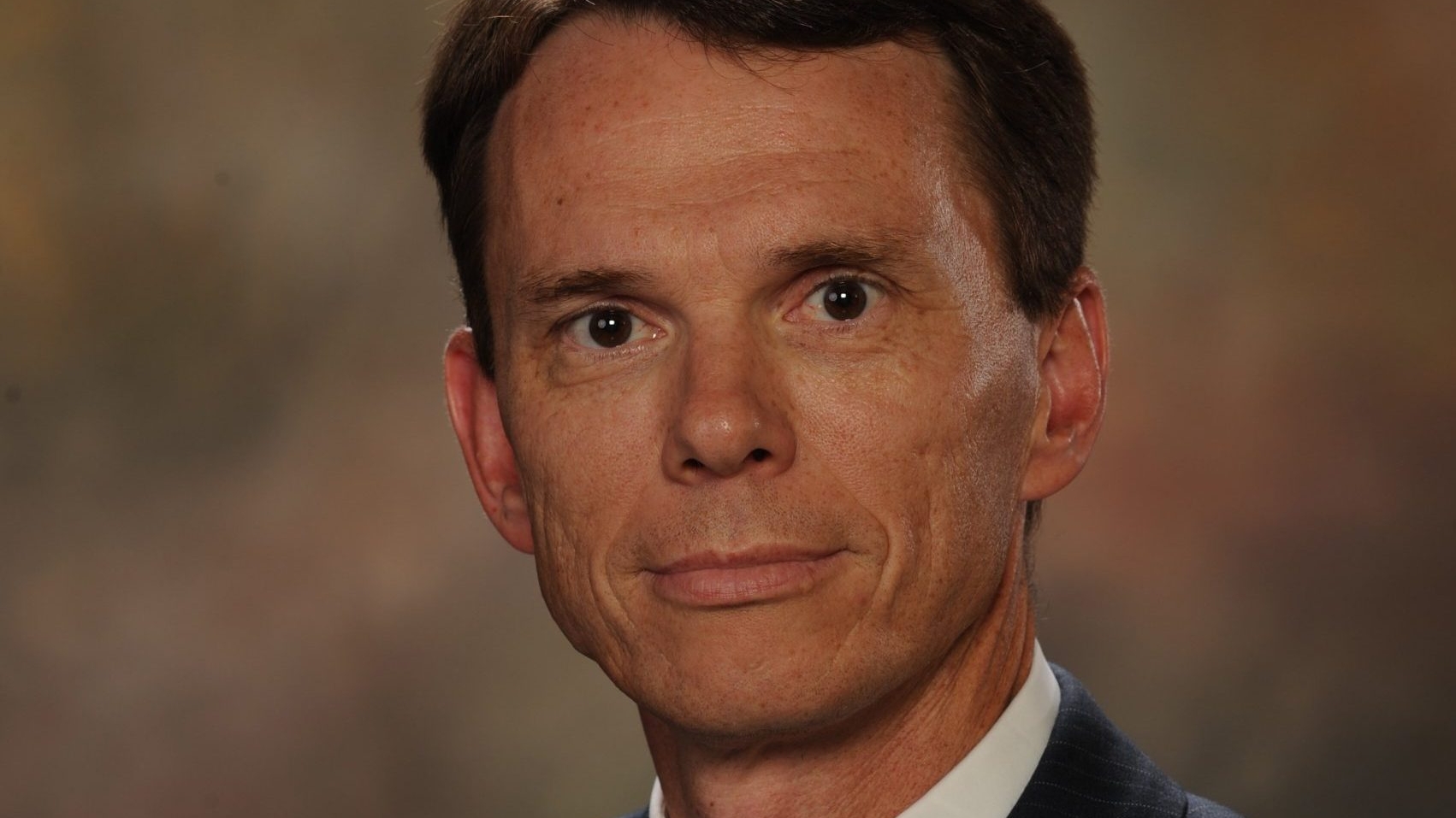 Auburn faculty vote down no-confidence vote on provost