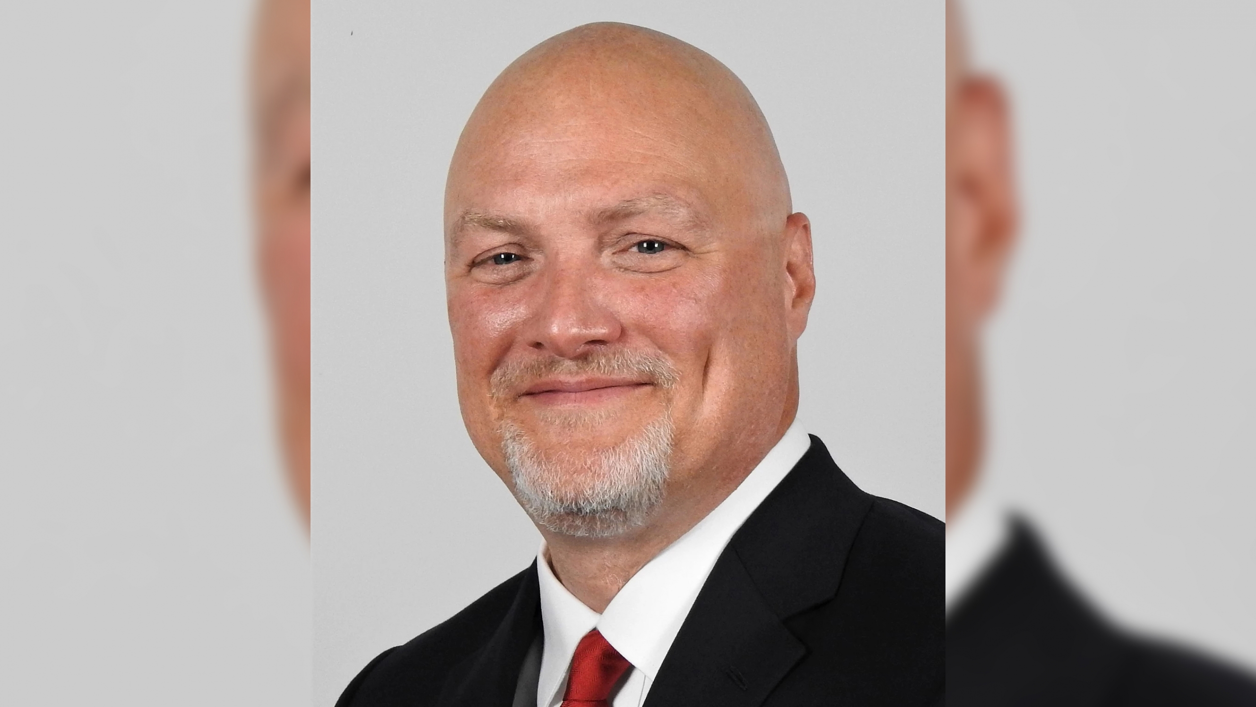 Gubernatorial candidate Dean Odle addresses St. Clair County Republicans