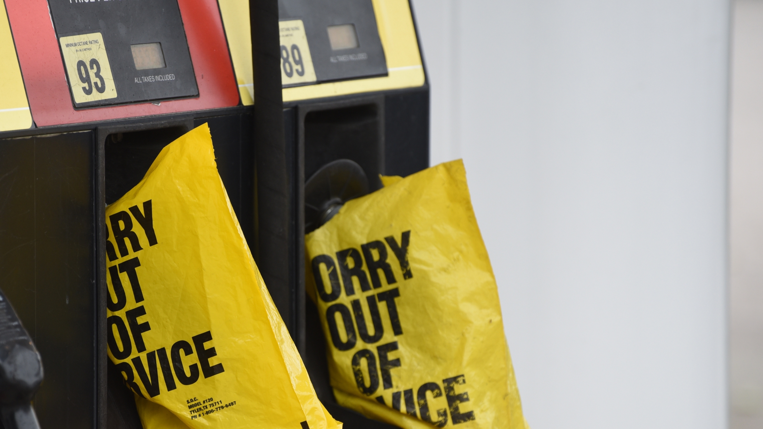 Colonial Pipeline resumes operations after shutdown prompts gas shortages