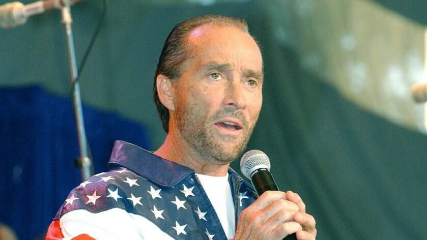 Biden removes Lee Greenwood from National Endowment for the Arts