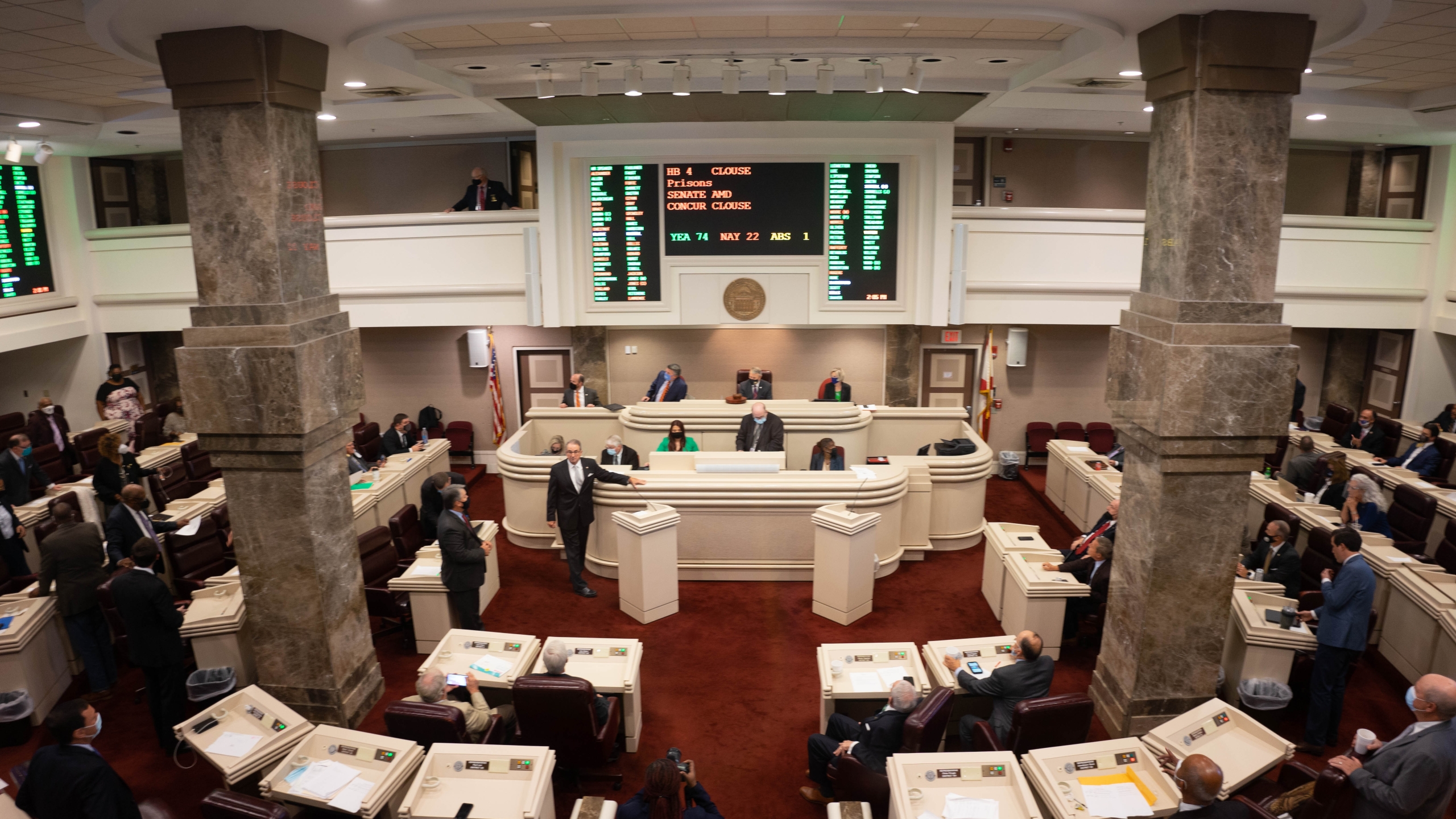 Legislature approves $1.3 billion prison construction package