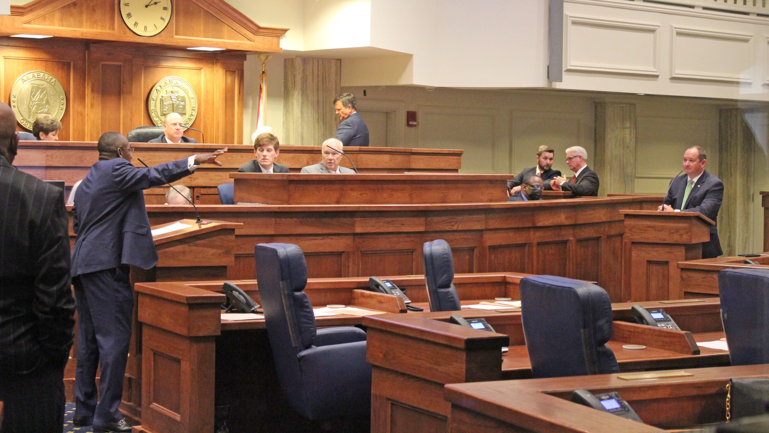 Senate passes bill requiring businesses to allow vaccine exemptions