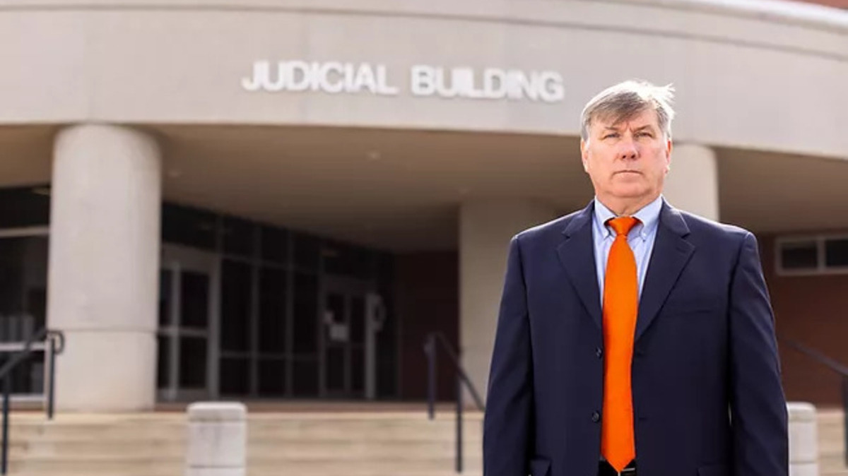 Jeff Tickal is running for Lee County circuit judge