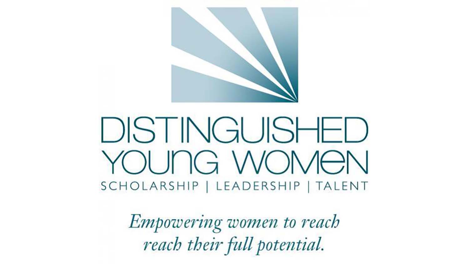 Distinguished Young Women of Alabama participants arrive in Montgomery