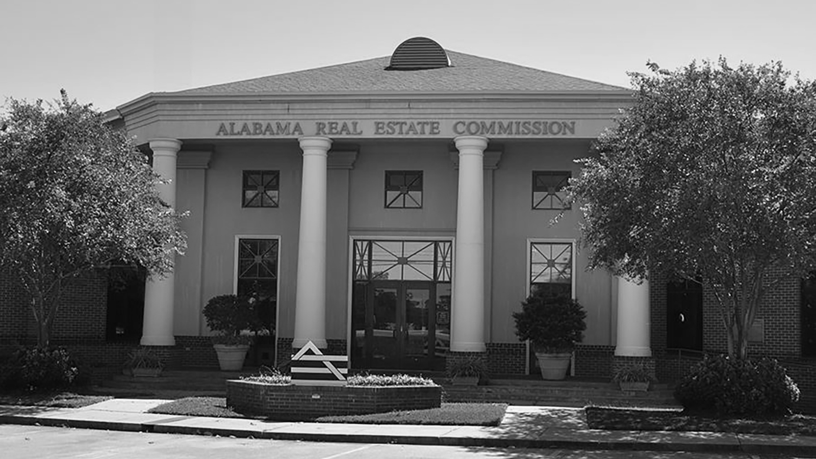 What is the standard for appointed state leadership?