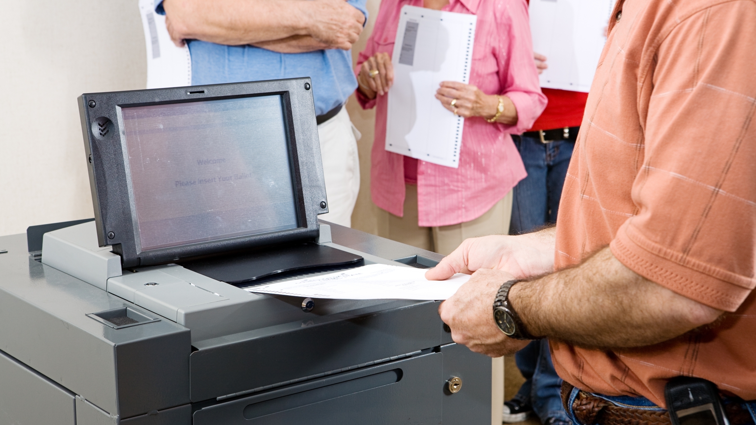 Blanchard withdraws from electronic voting machines suit; Siegelman backs it