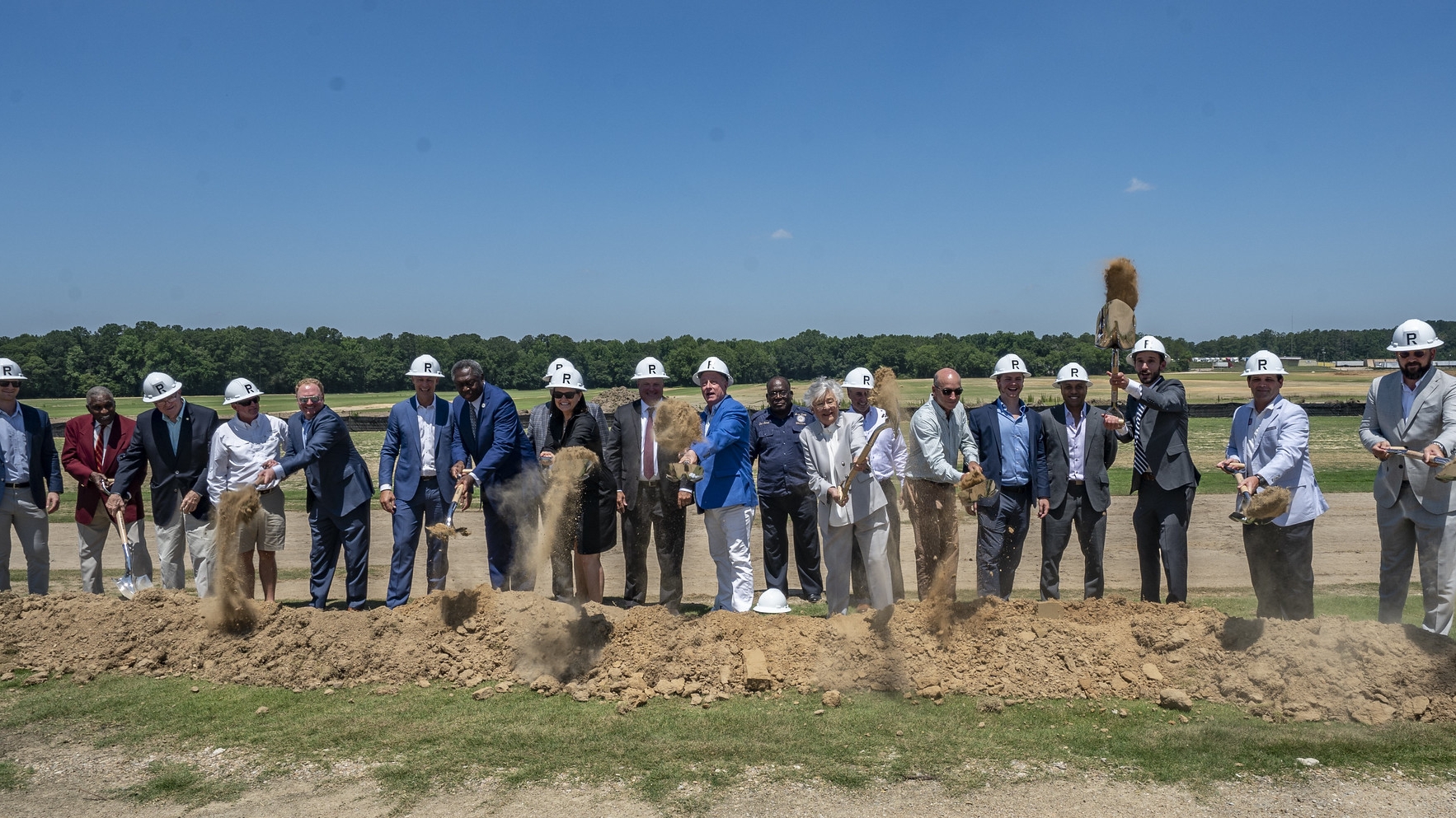 Governor launches project to build transformational Logistics Park in Macon County