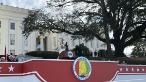 Ivey, other state leaders take oath of office at inauguration ceremony