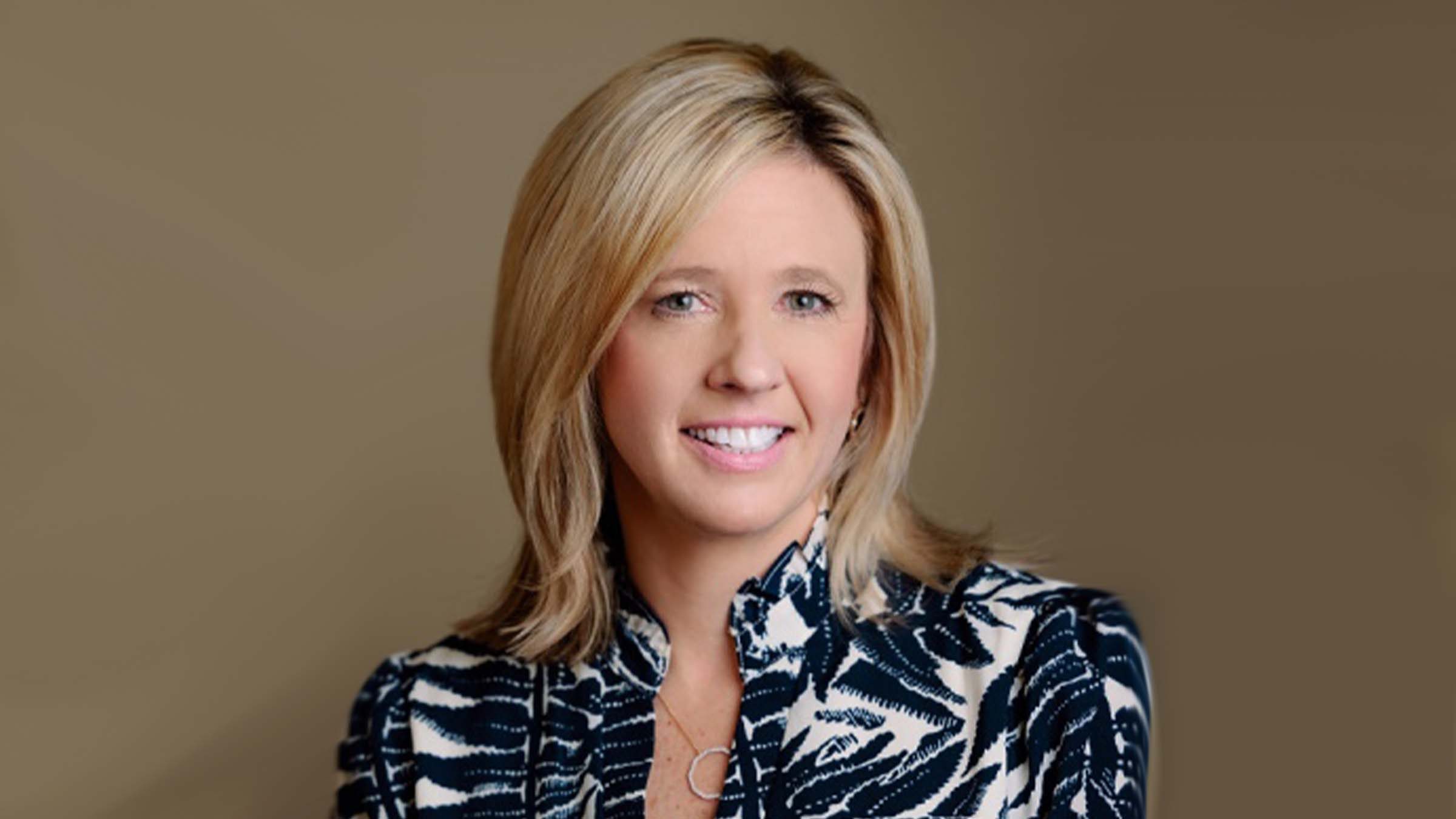 Retired Mobile circuit clerk JoJo Schwarzauer endorses Sharla Knox to fill her seat