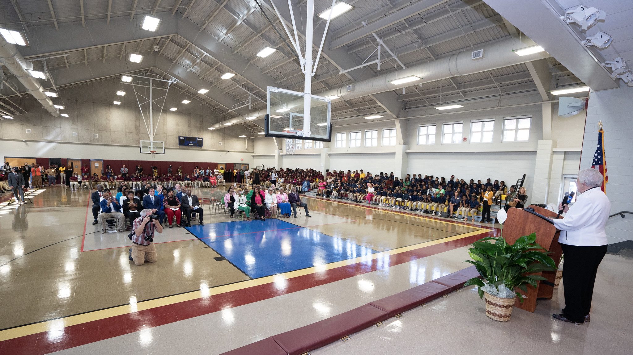Gov. Ivey continues Back-to-School Tour, celebrates student achievement