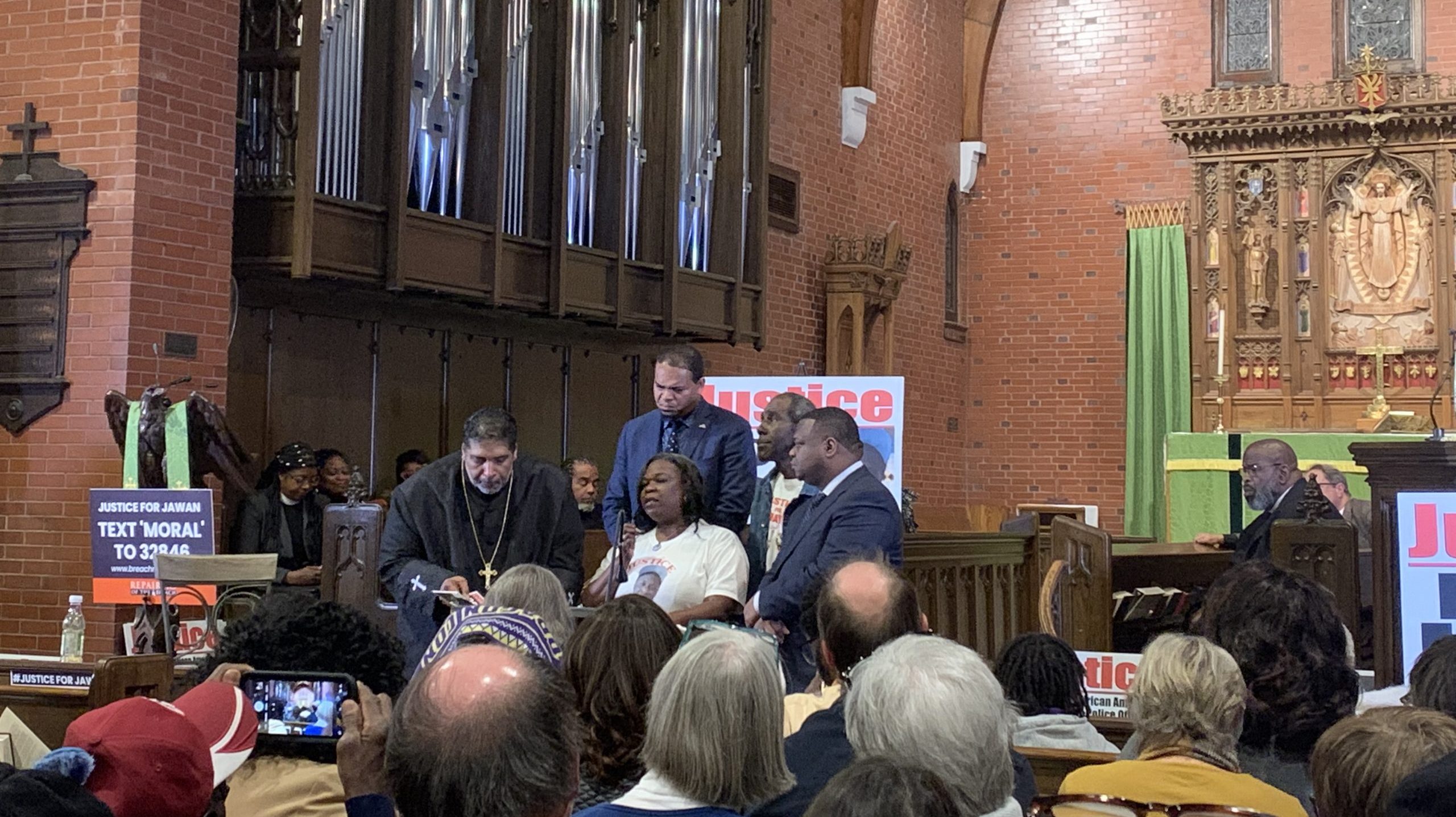 Emergency meeting in Mobile for Jawan Dallas