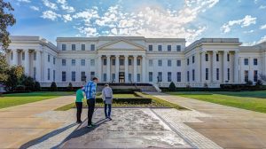 Sen. Chris Elliott brings back Archives takeover bill