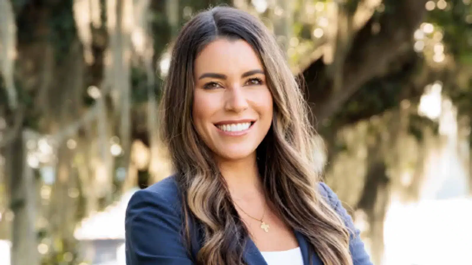 Ainsworth endorses Johana Bucci for district court judge