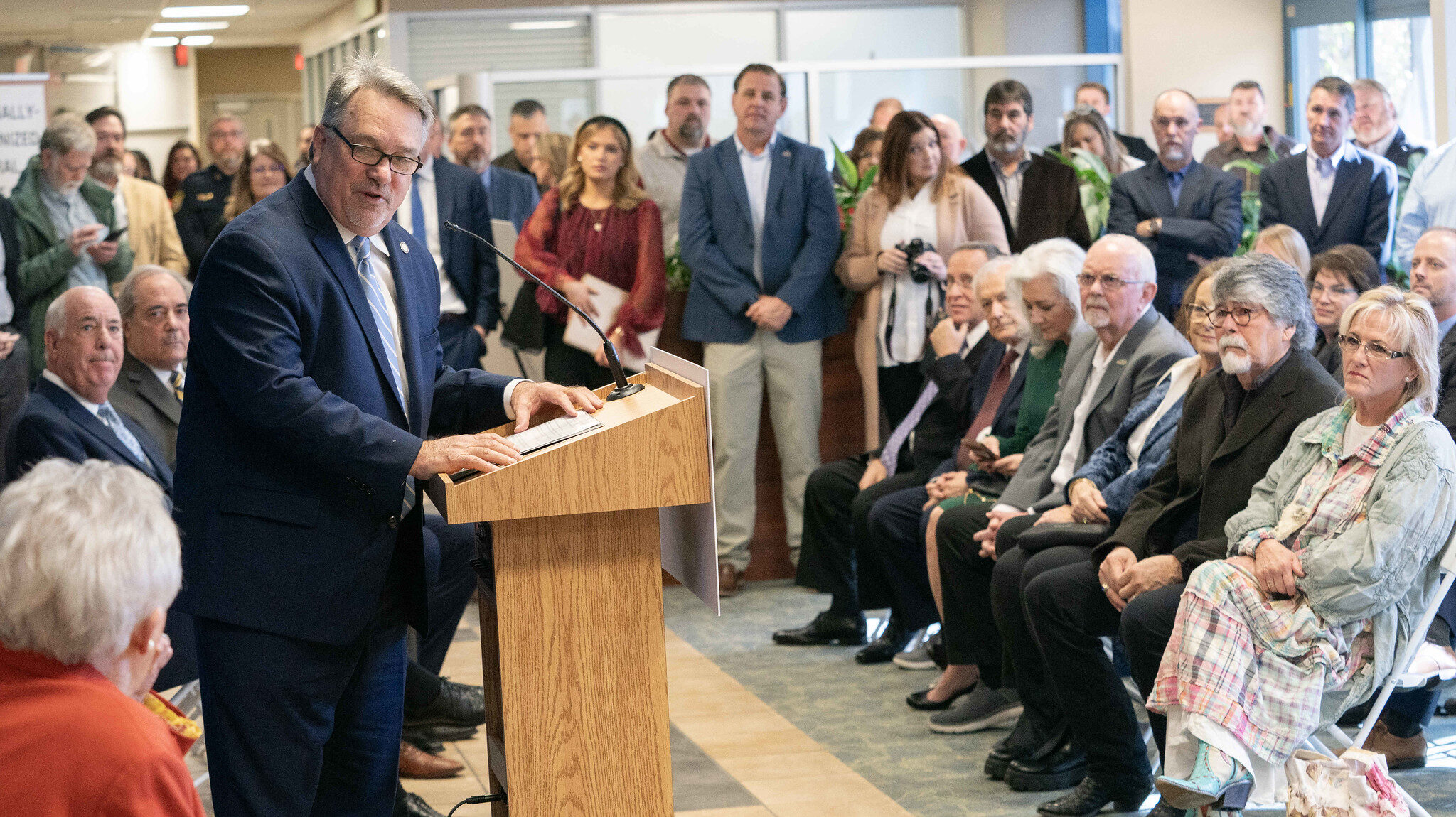 Gov. Ivey holds 5th stop on statewide broadband tour