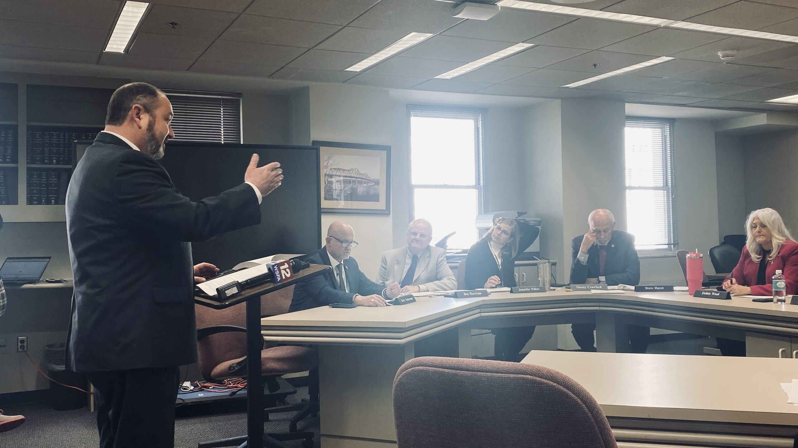 House committee changes bill to require cause for removal of library board members