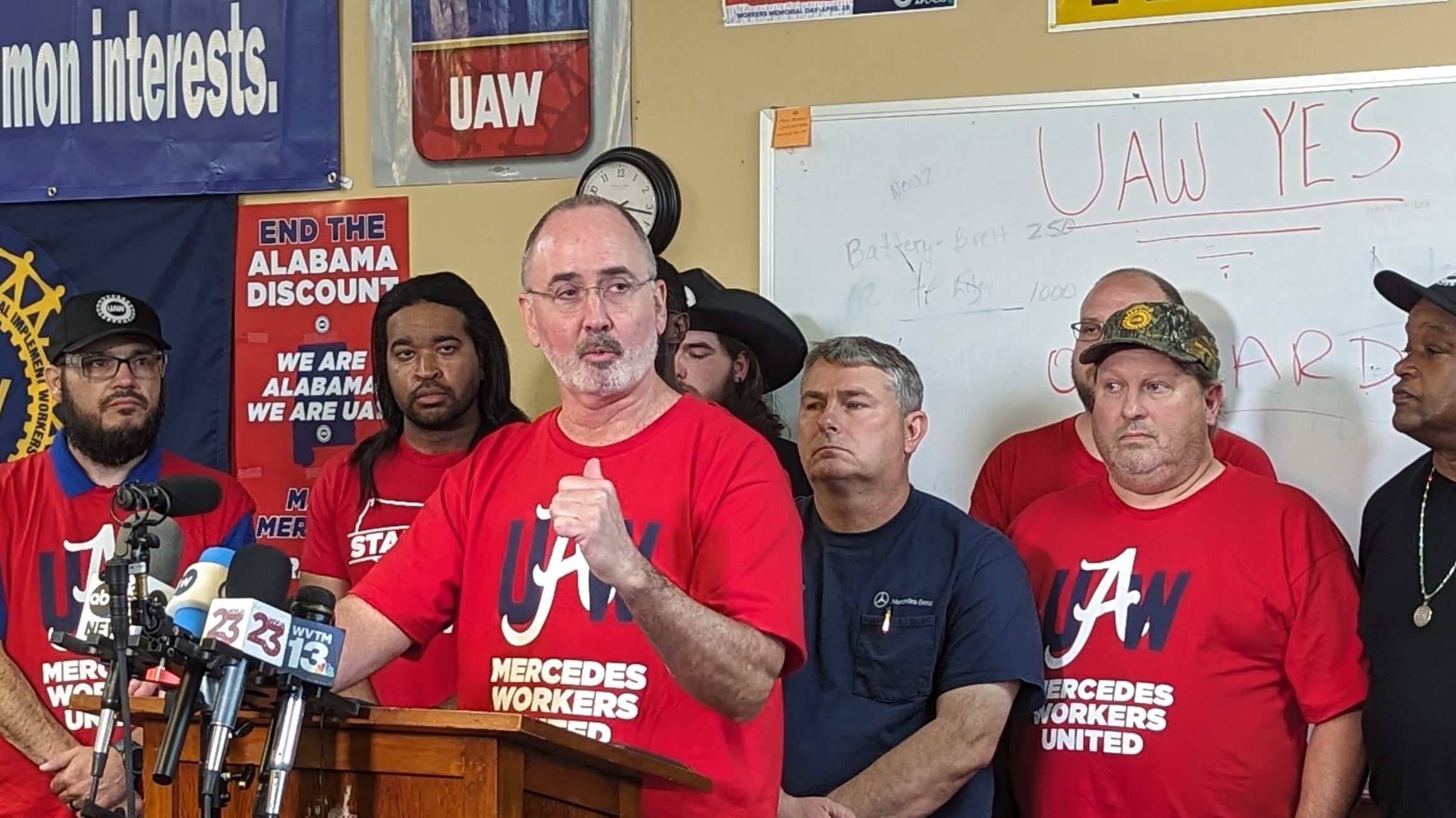 United Auto Workers lose union election at Mercedes by 597 votes