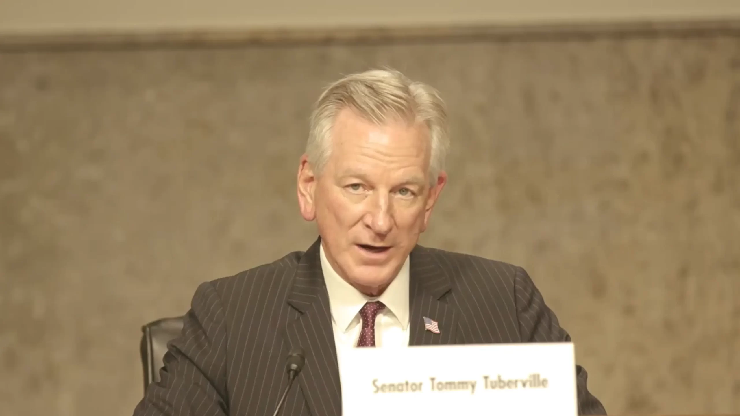 Sen. Tuberville attacks “deep state” again in Senate roundtable