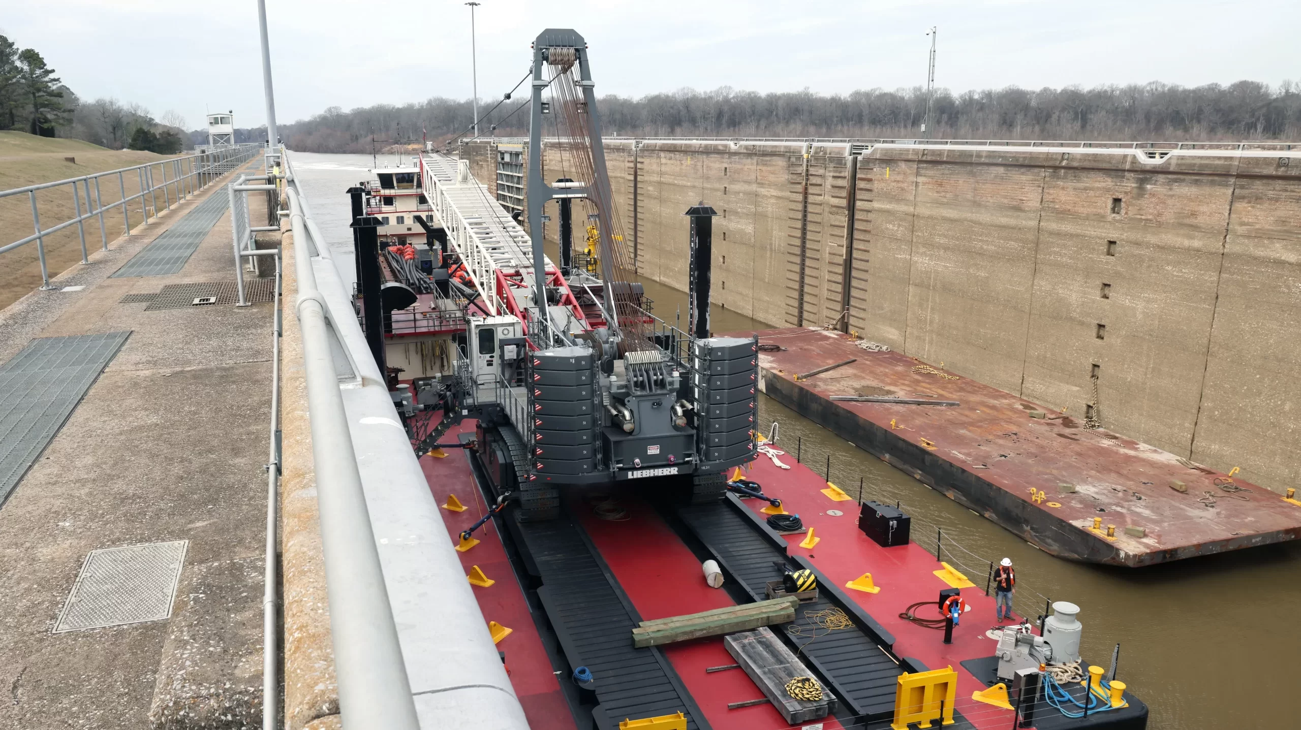 Sen. Britt leads Alabama delegation, urges Army Corps to address lock failures