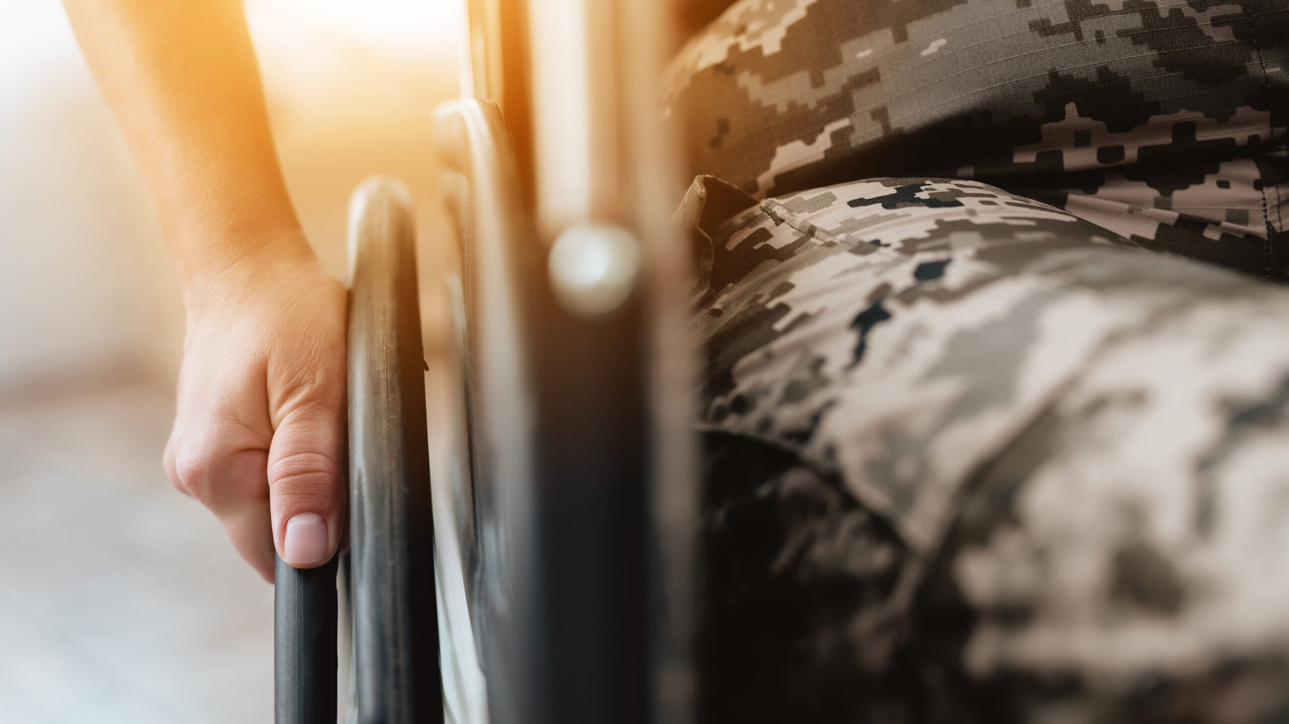 Gov. Ivey signs bill to establish Alabama Veterans Resource Center