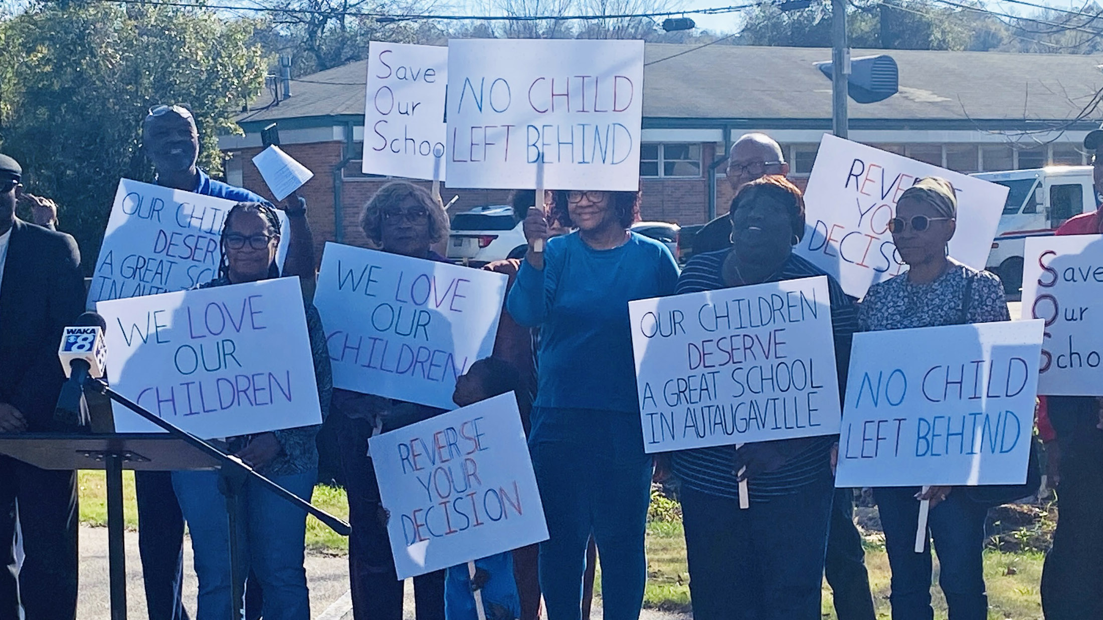 Autaugaville residents call on school board to reverse decision to close school