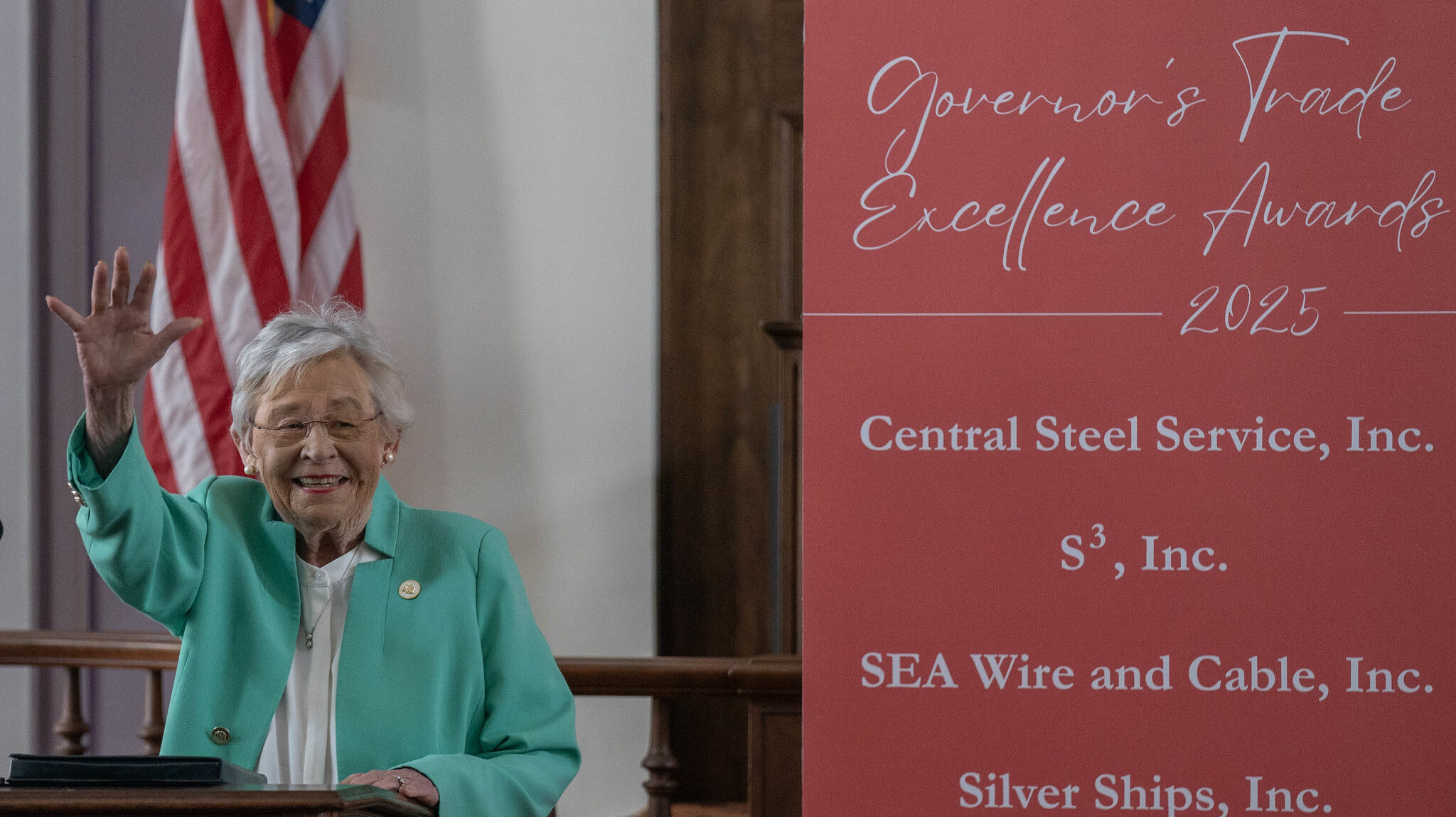 Gov. Ivey salutes Alabama exporters with Trade Excellence Awards