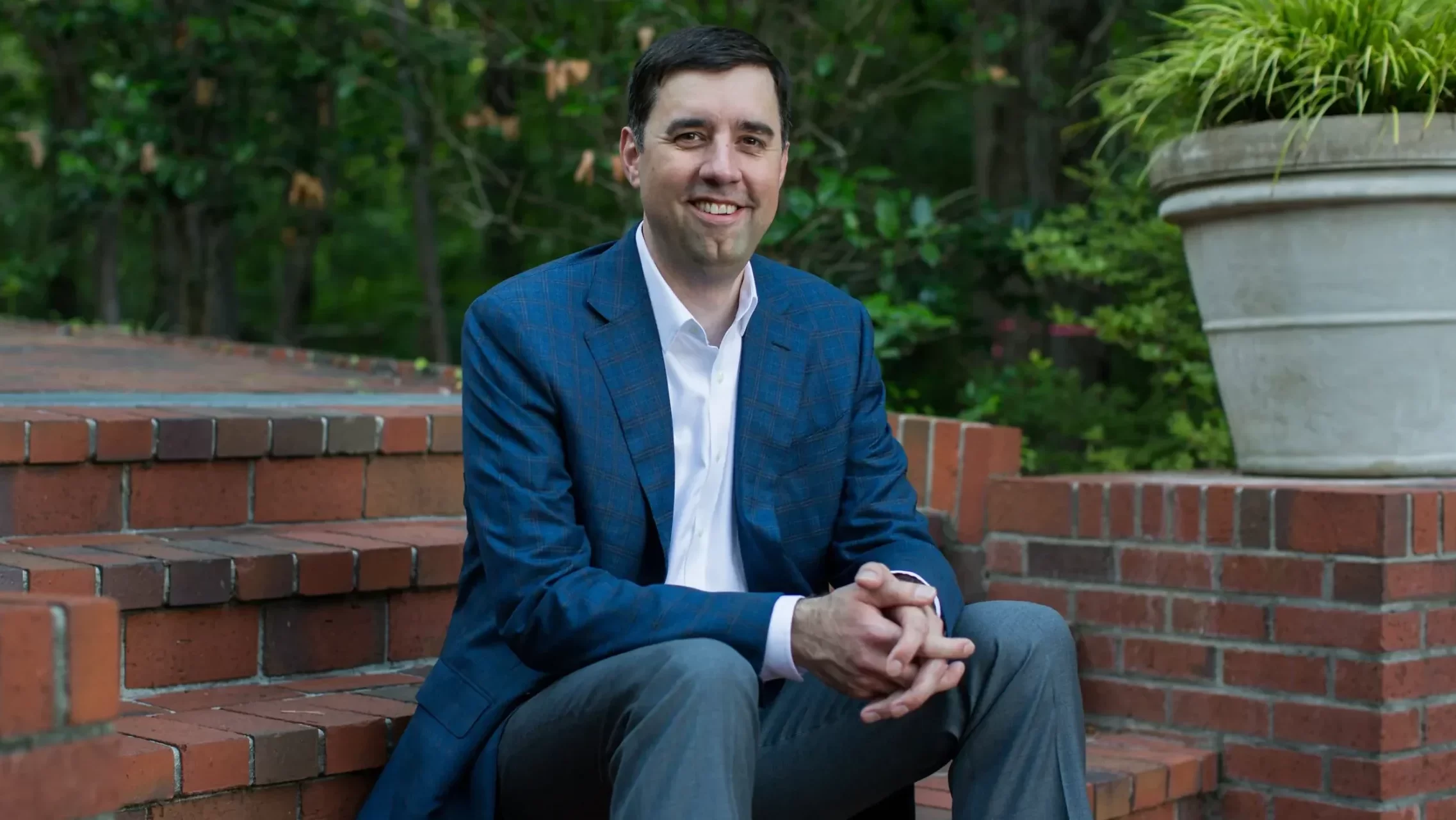 Can we please stop electing unserious people to do serious jobs?