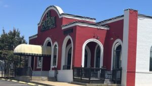 Judge finds no probable cause El Patron manager employed or harbored aliens