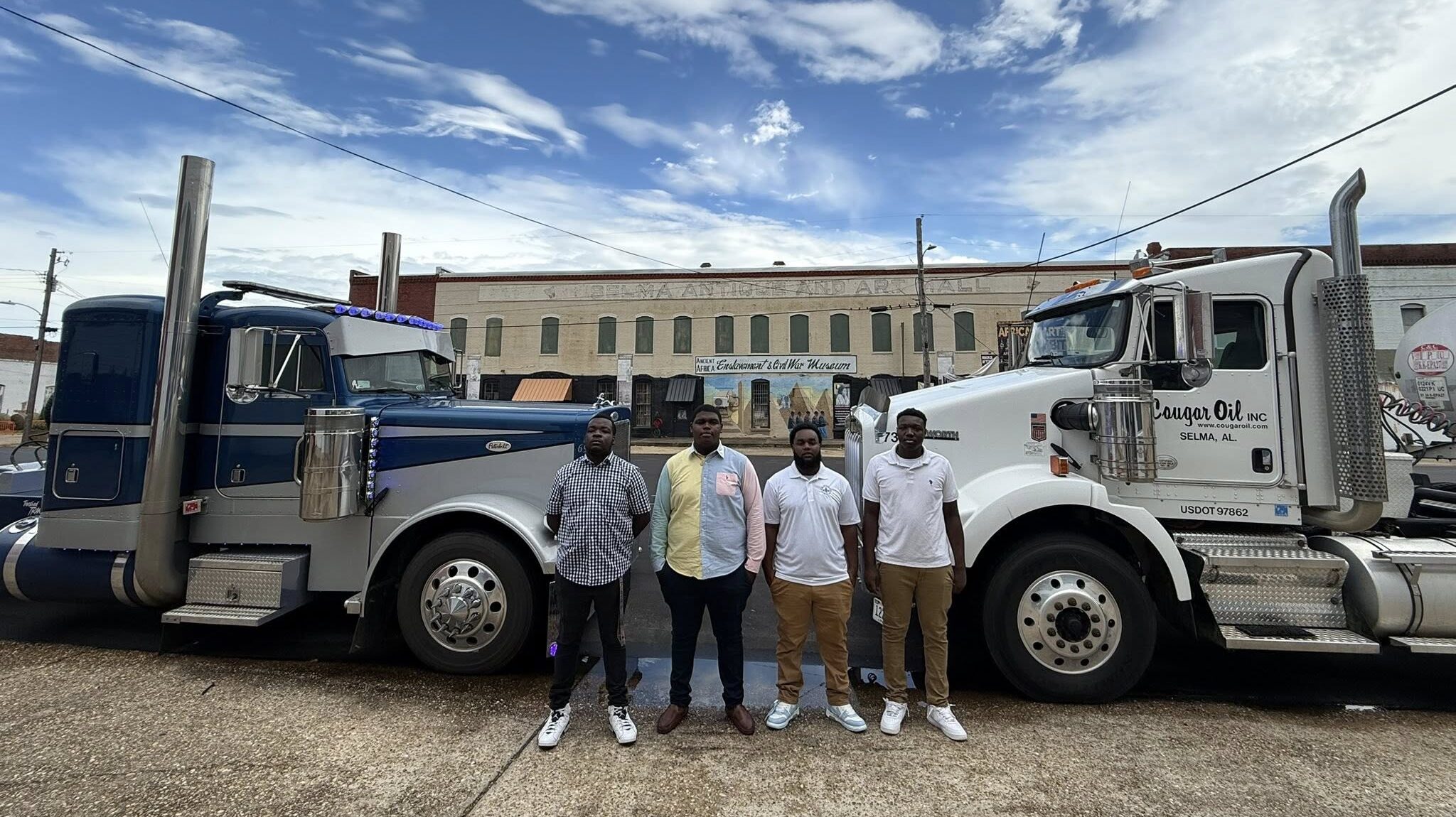 Cougar Oil, P&amp;CMA award CDL scholarships to students in Selma, Dallas County