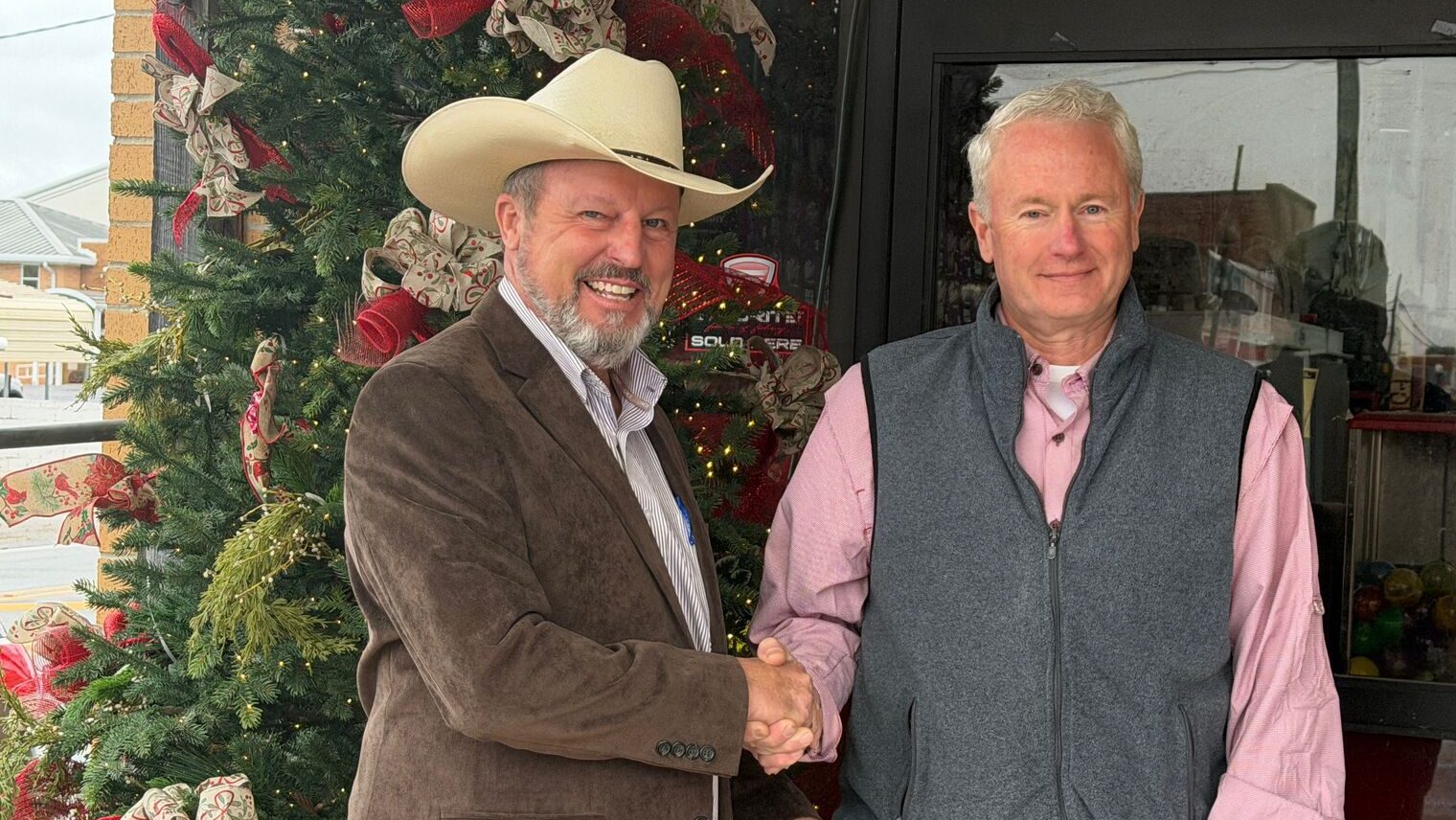 Senate candidate Rodney Walker donates $2,250 for Clay County families this holiday season